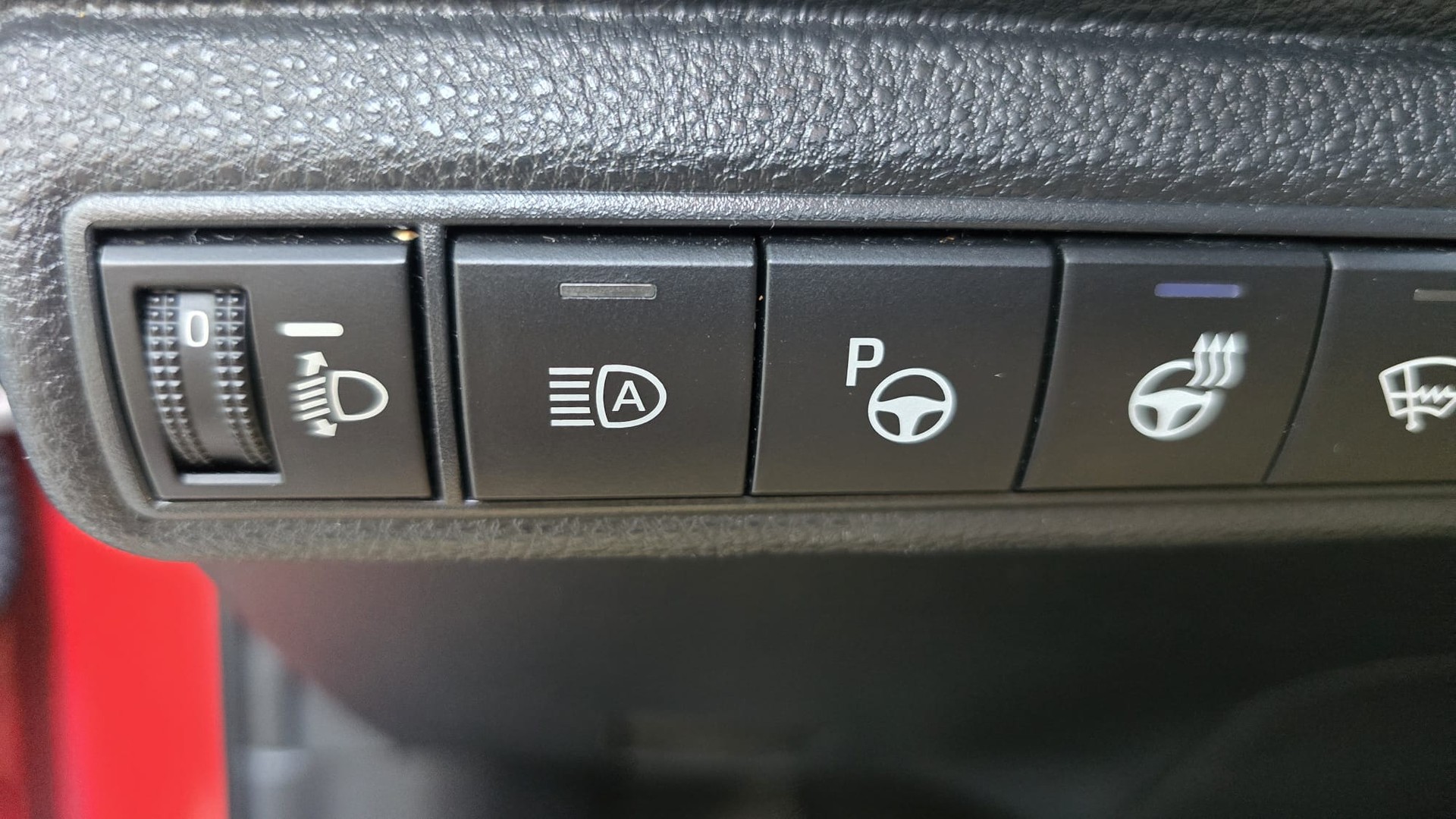 TOYOTA Corolla Touring Sports 1.8 HSD Premium navi / ACC e-CVT-image-6