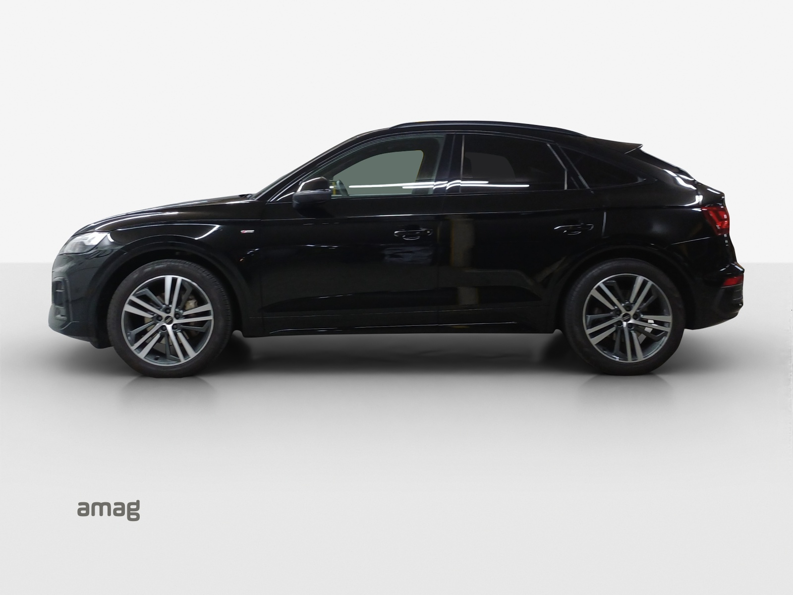 AUDI Q5 Sportback 40 TDI Blackedition quattro S-tronic-image-1