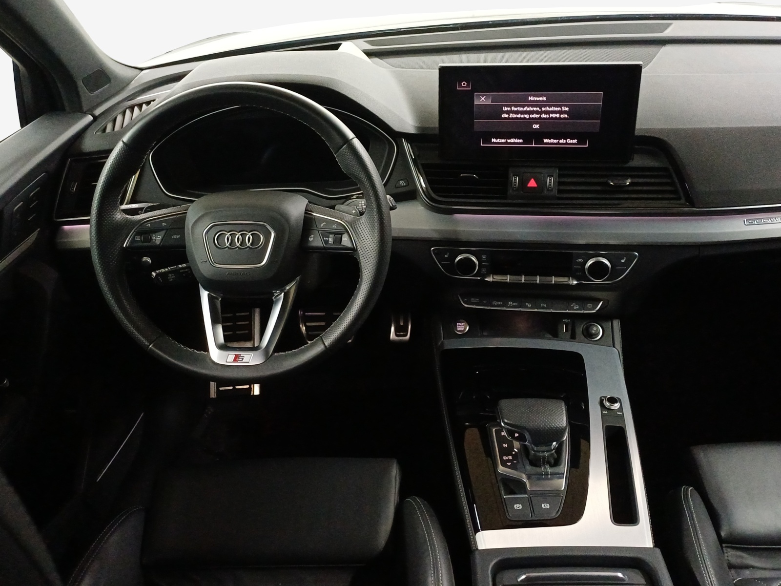AUDI Q5 Sportback 40 TDI Blackedition quattro S-tronic-image-8