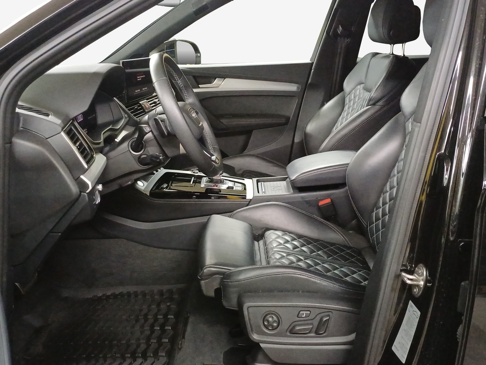 AUDI Q5 Sportback 40 TDI Blackedition quattro S-tronic-image-7