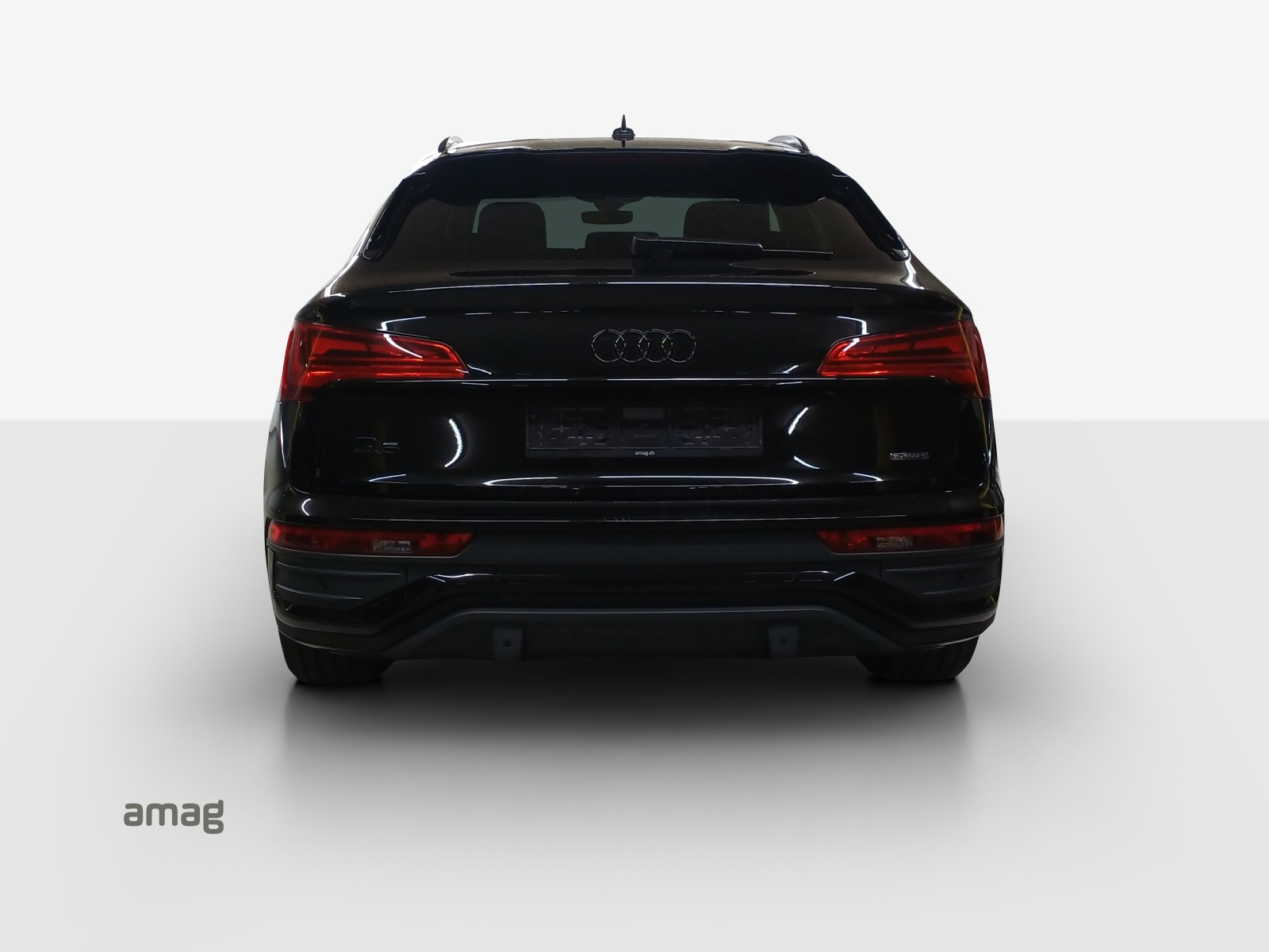 AUDI Q5 Sportback 40 TDI Blackedition quattro S-tronic-image-3