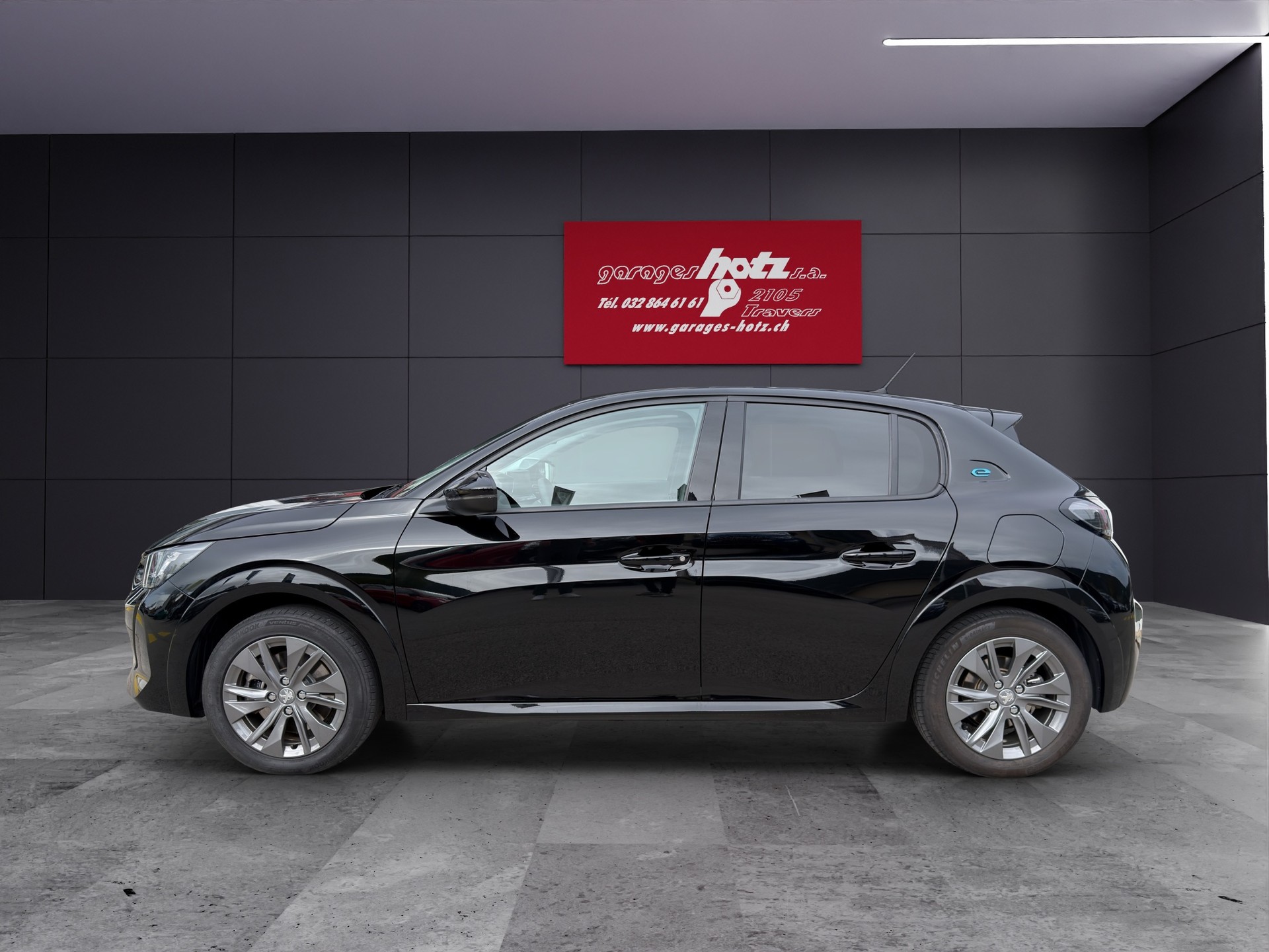 PEUGEOT 208 e-Allure Pack-showroom-element-2