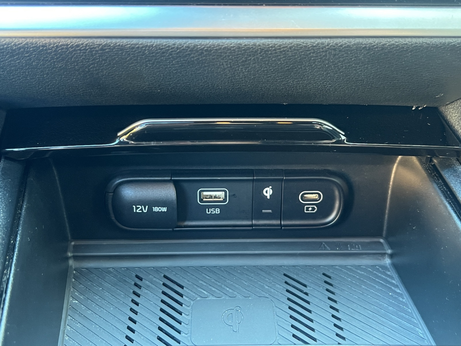 KIA Sportage 1.6 T-GDi Hybrid GT-Line-image-18