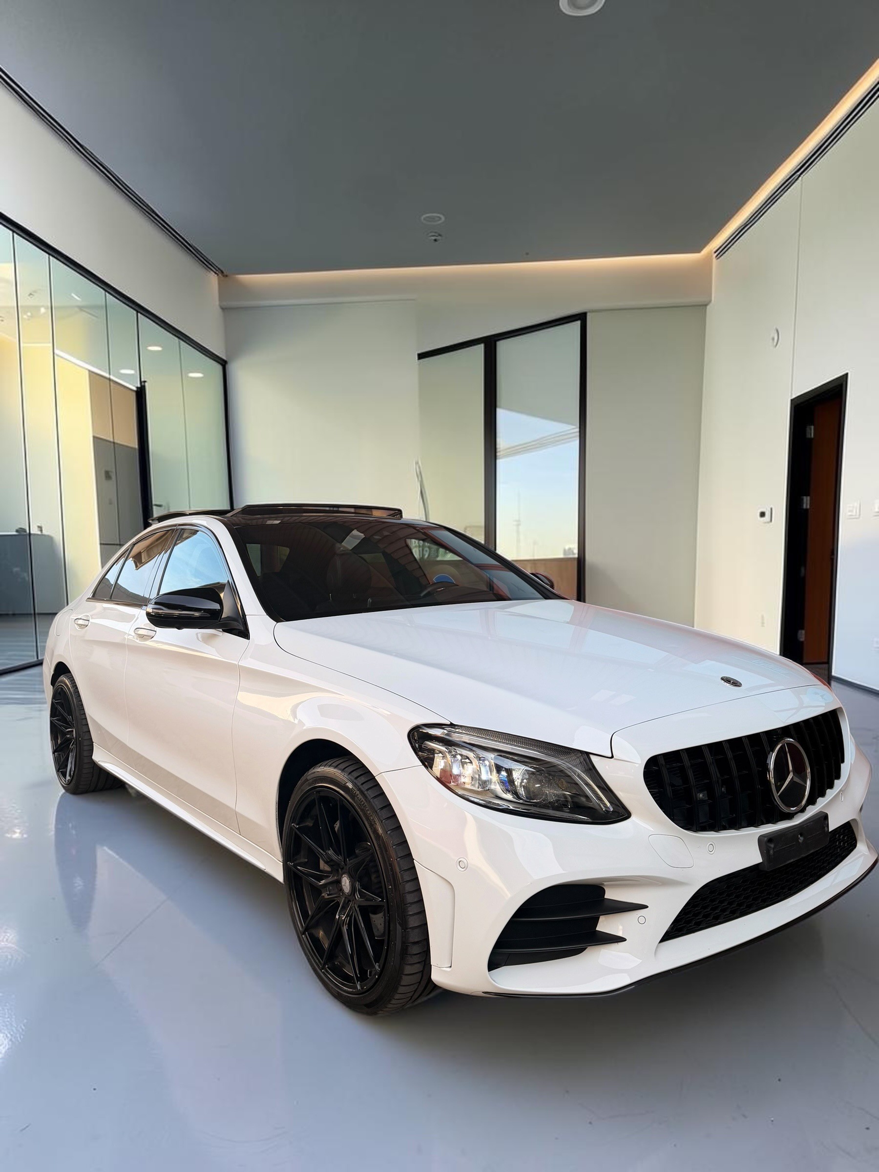 MERCEDES-BENZ C 220 d Swiss Star 4Matic 9G-Tronic-image-1