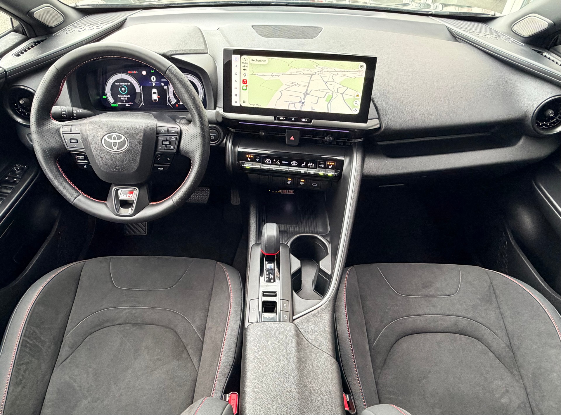 TOYOTA C-HR 2.0 HSD CVT GR Sport 4WD-image-11