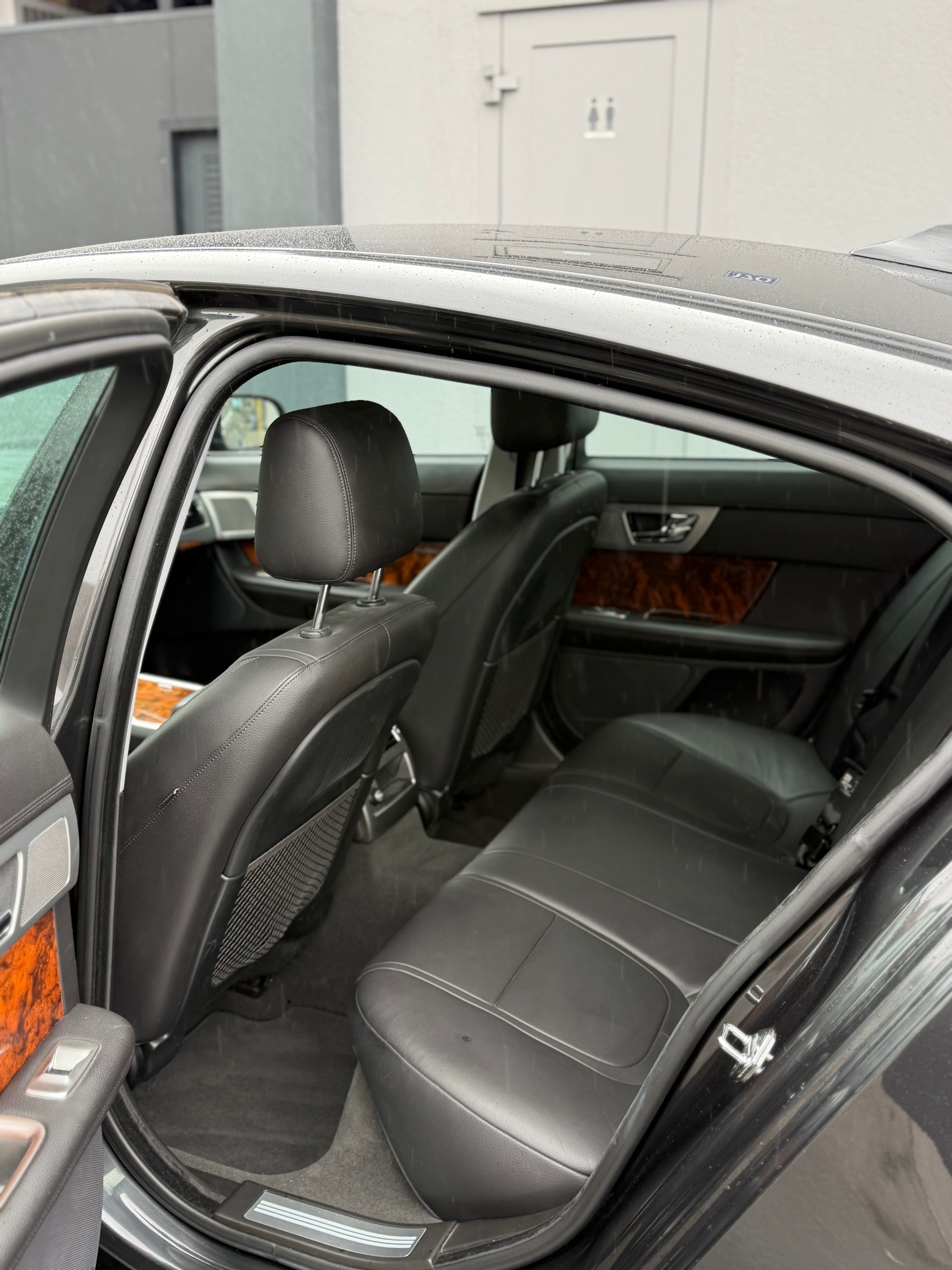 JAGUAR XF 3.0 V6 S/C 4x4-image-12