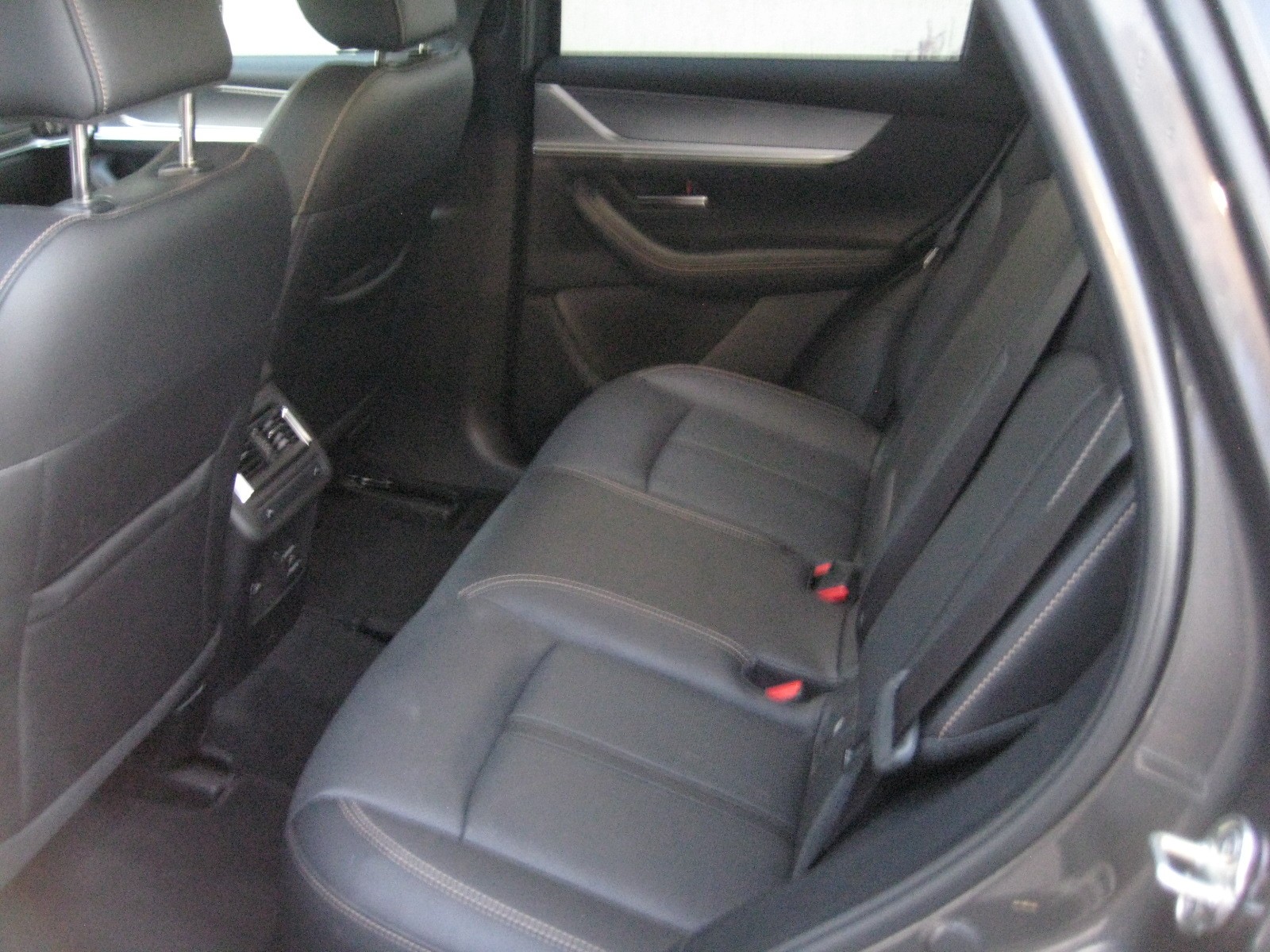 MAZDA CX-60 e-Skyactiv PHEV 327 AWD Homura-image-6
