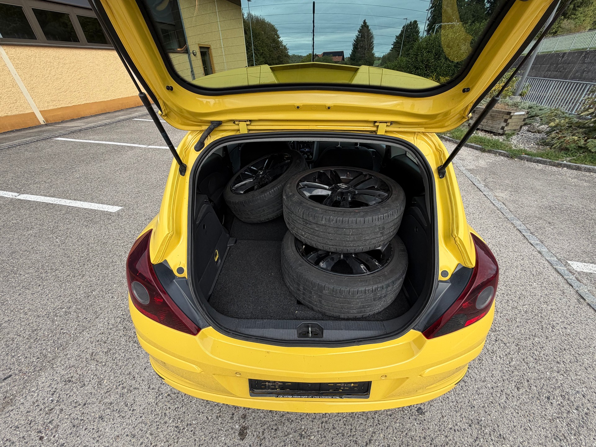 OPEL Corsa 1.6 Turbo Sport-image-7