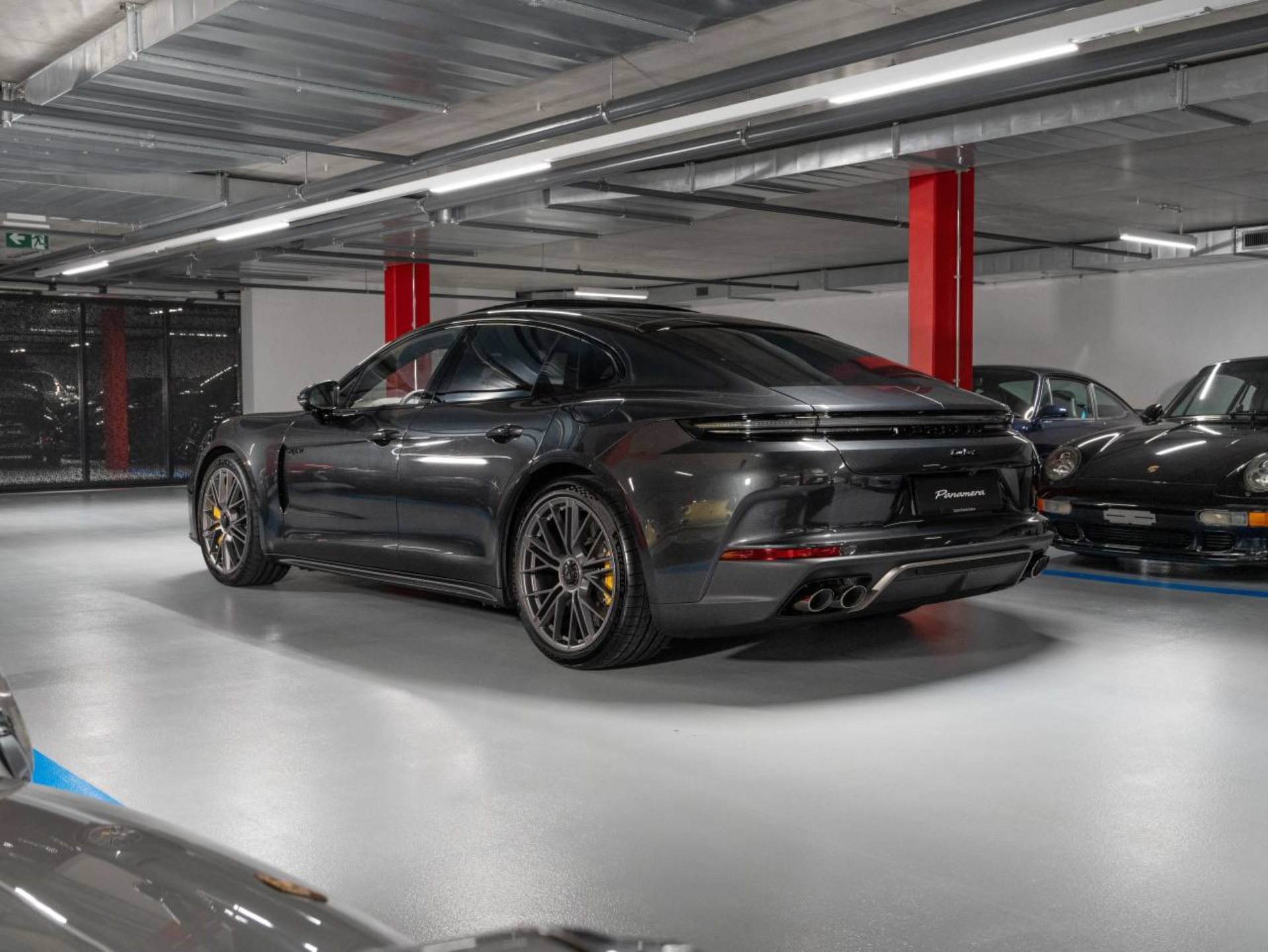 PORSCHE Panamera Turbo S E-Hybrid-image-2