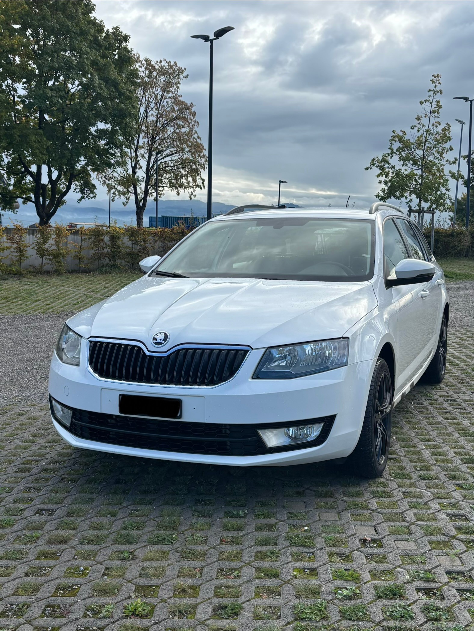 SKODA 1.8 TSI Ambition 4x4 DSG-image-0