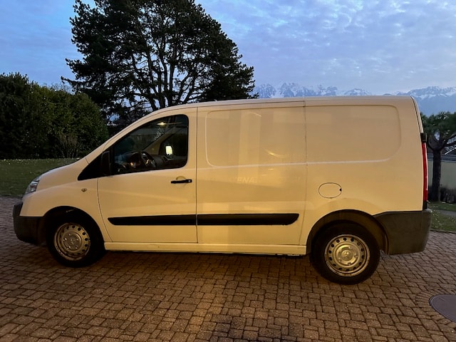 PEUGEOT 2.0 HDI 130-image-0