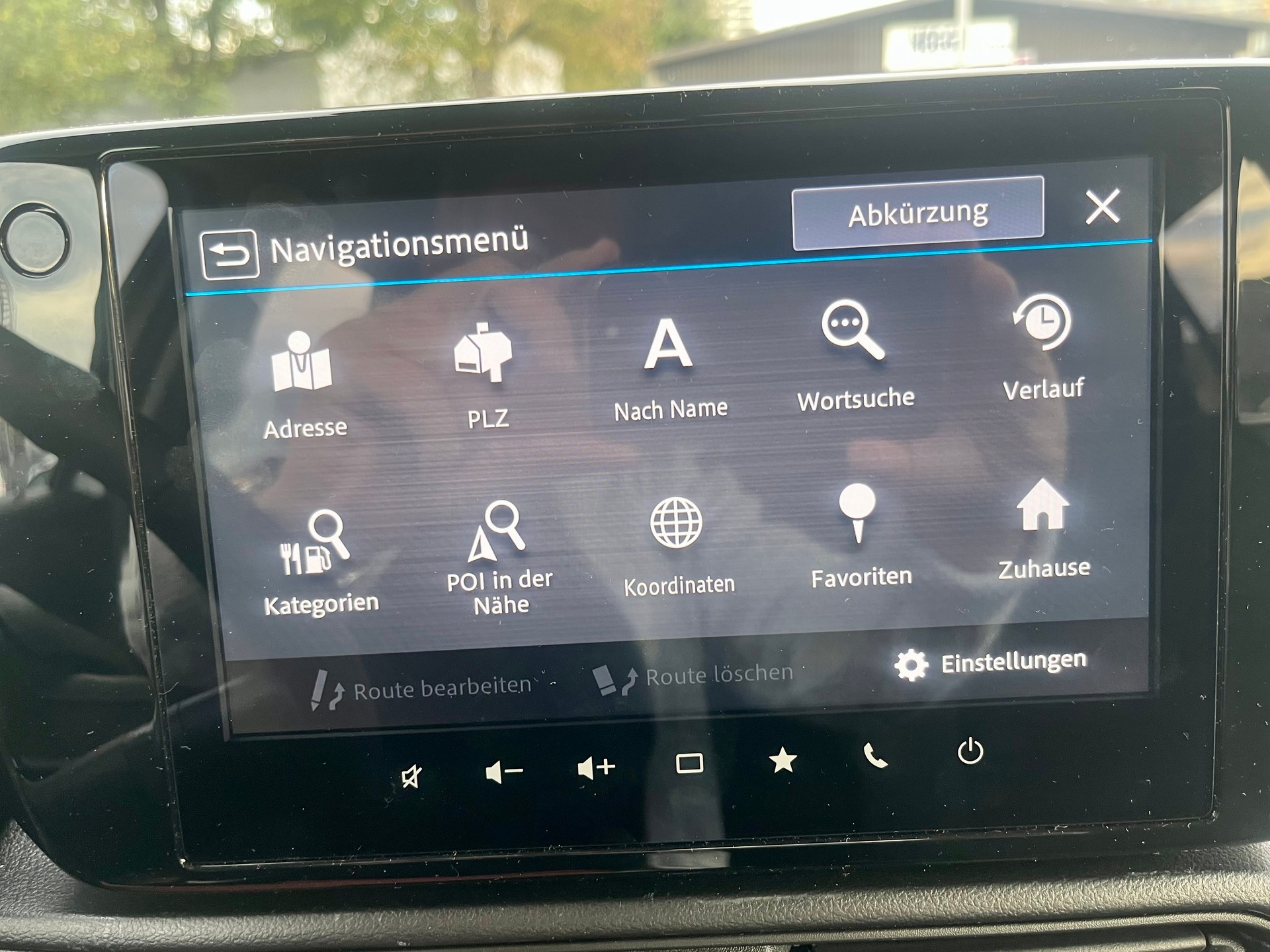 SUZUKI Swift 1.2 Compact Top Hybrid 4x4 Swiss Edition-image-19