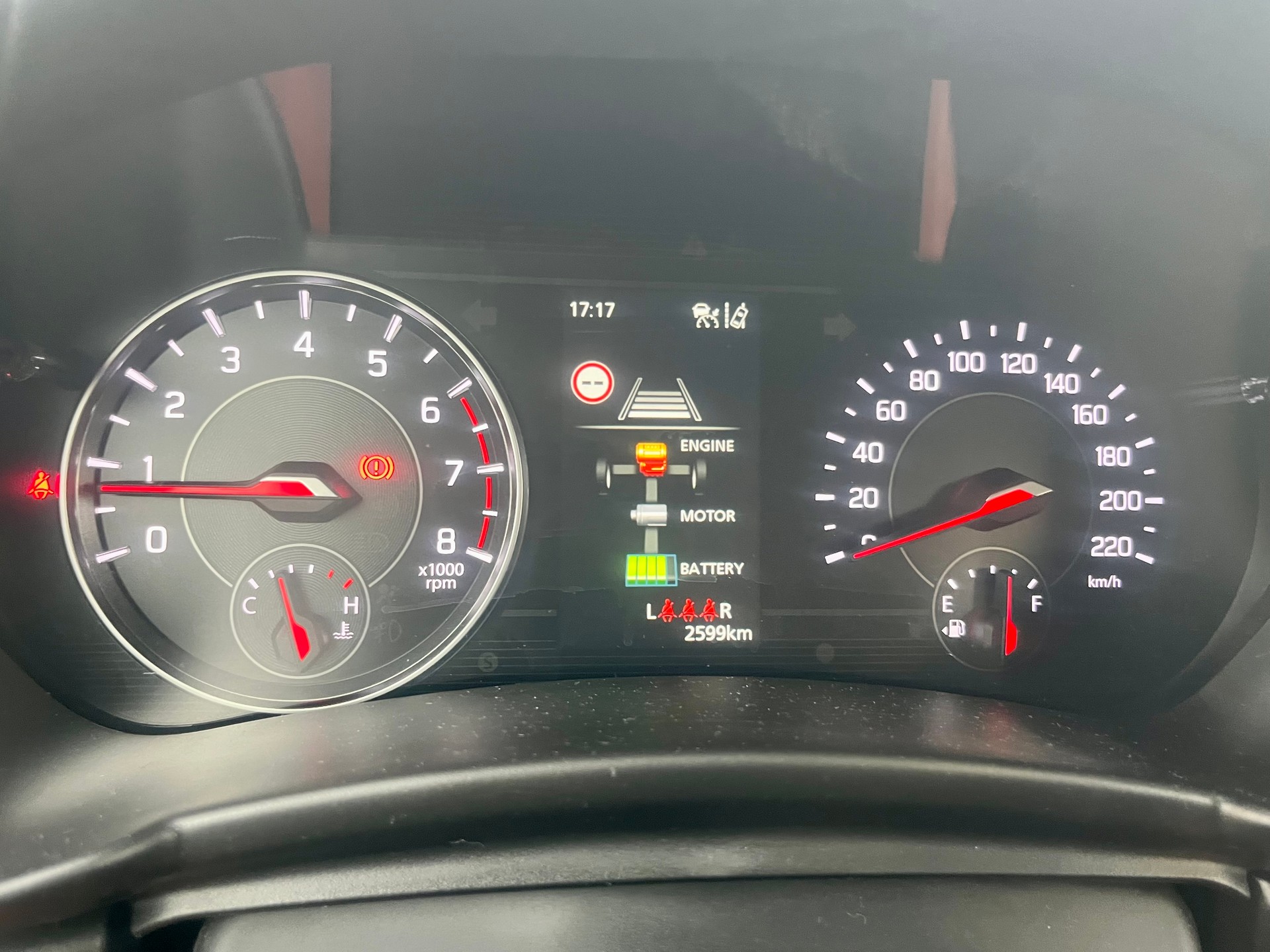 SUZUKI Swift 1.2 Compact Top Hybrid 4x4 Swiss Edition-image-21