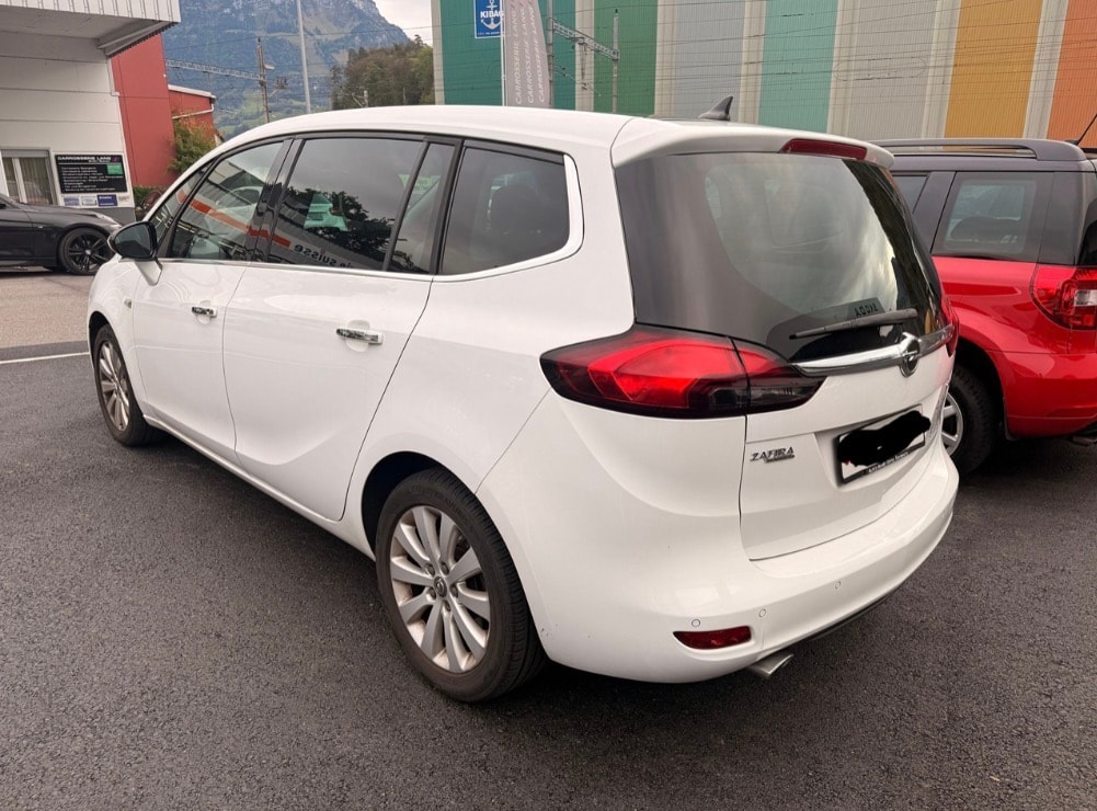 OPEL Zafira Tourer 2.0 CDTi Cosmo Automatic-image-3