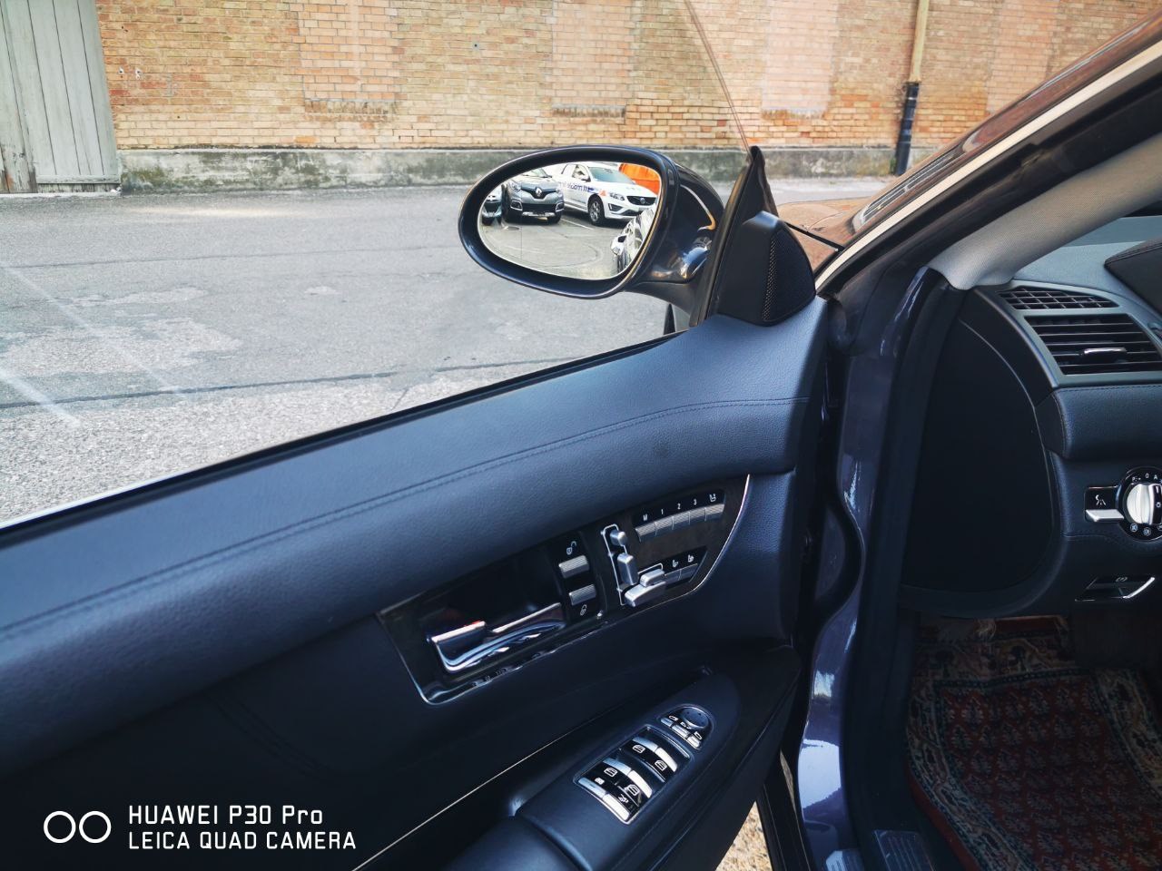 MERCEDES-BENZ CL 500 7G-Tronic-image-12