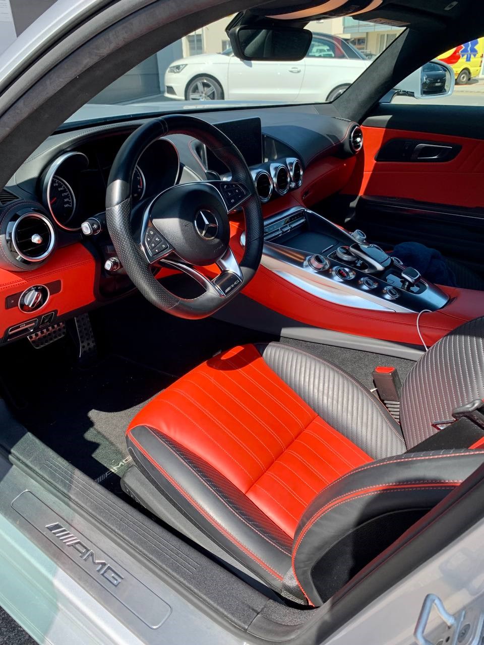MERCEDES-BENZ AMG GT Speedshift DCT-image-1