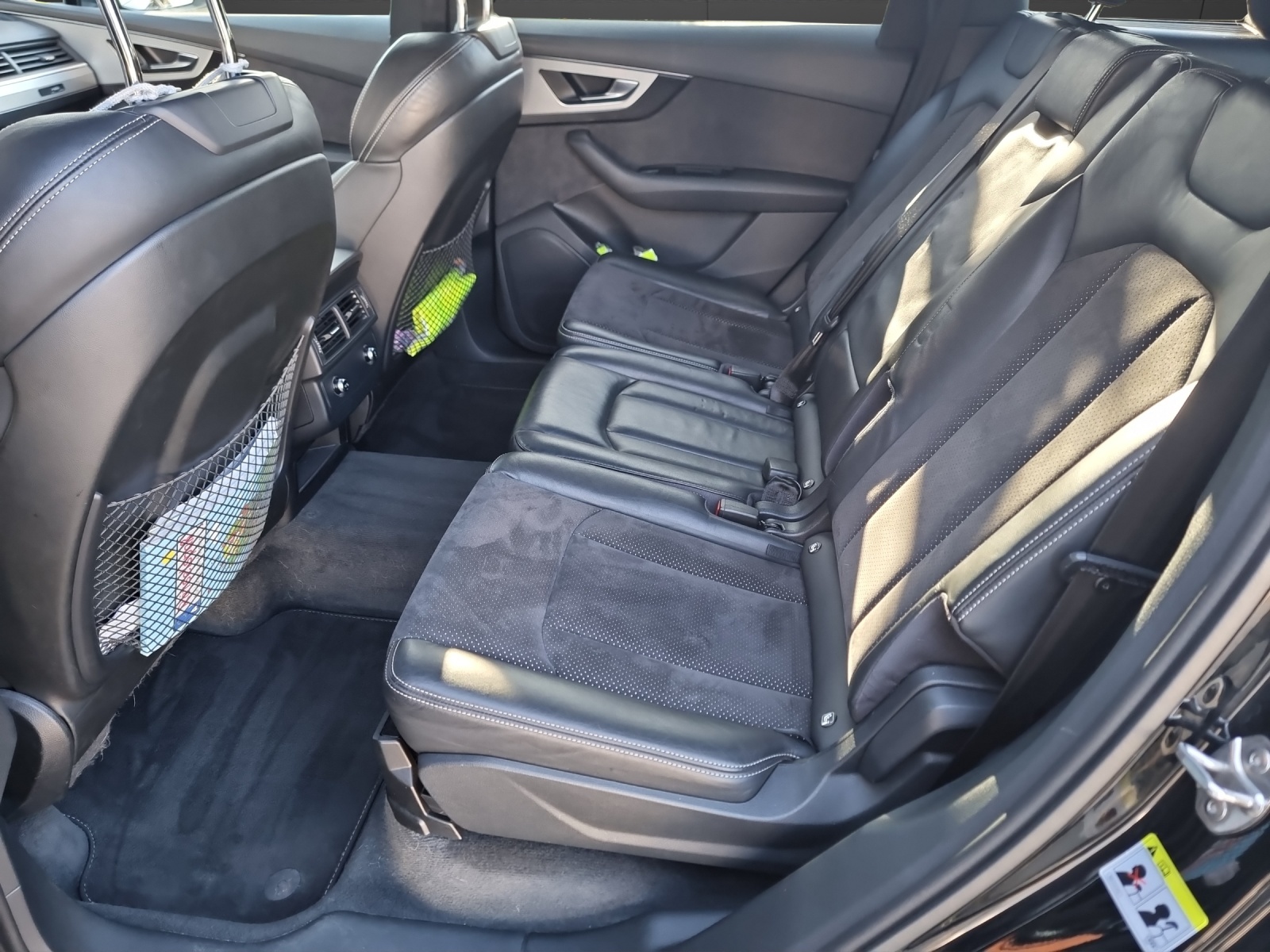 AUDI Q7 3.0 TDI quattro tiptronic 7 Plätzer-image-9