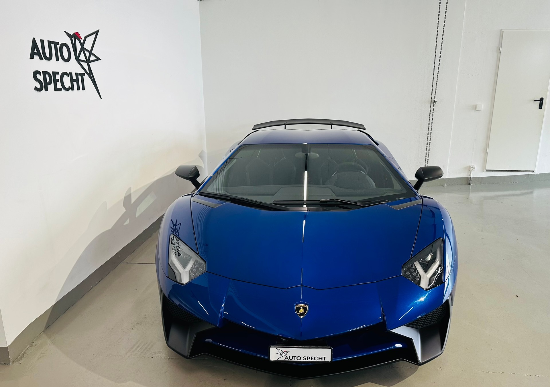 LAMBORGHINI Aventador LP750-4 Superveloce Coupé E-Gear-image-4