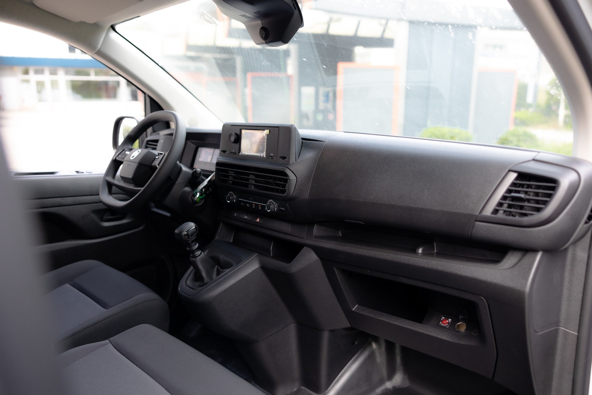 CITROEN NEW MODEL 2025 Jumpy (Frigo -20°) 2.0 BlueHDi 145 XL-image-11