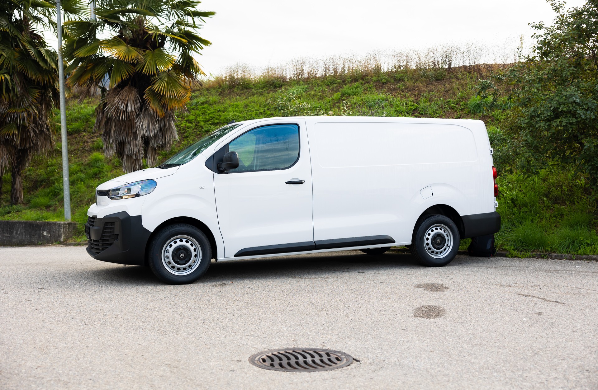 CITROEN NEW MODEL 2025 Jumpy (Frigo -20°) 2.0 BlueHDi 145 XL-image-2