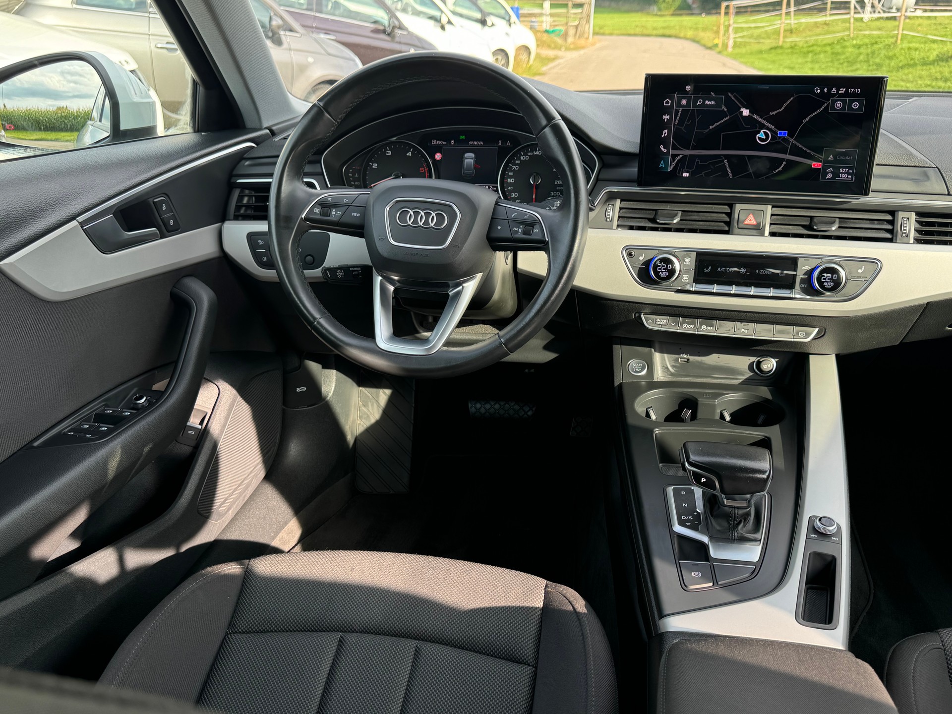 AUDI A4 Avant 40 TDI advanced quattro S-tronic-image-8