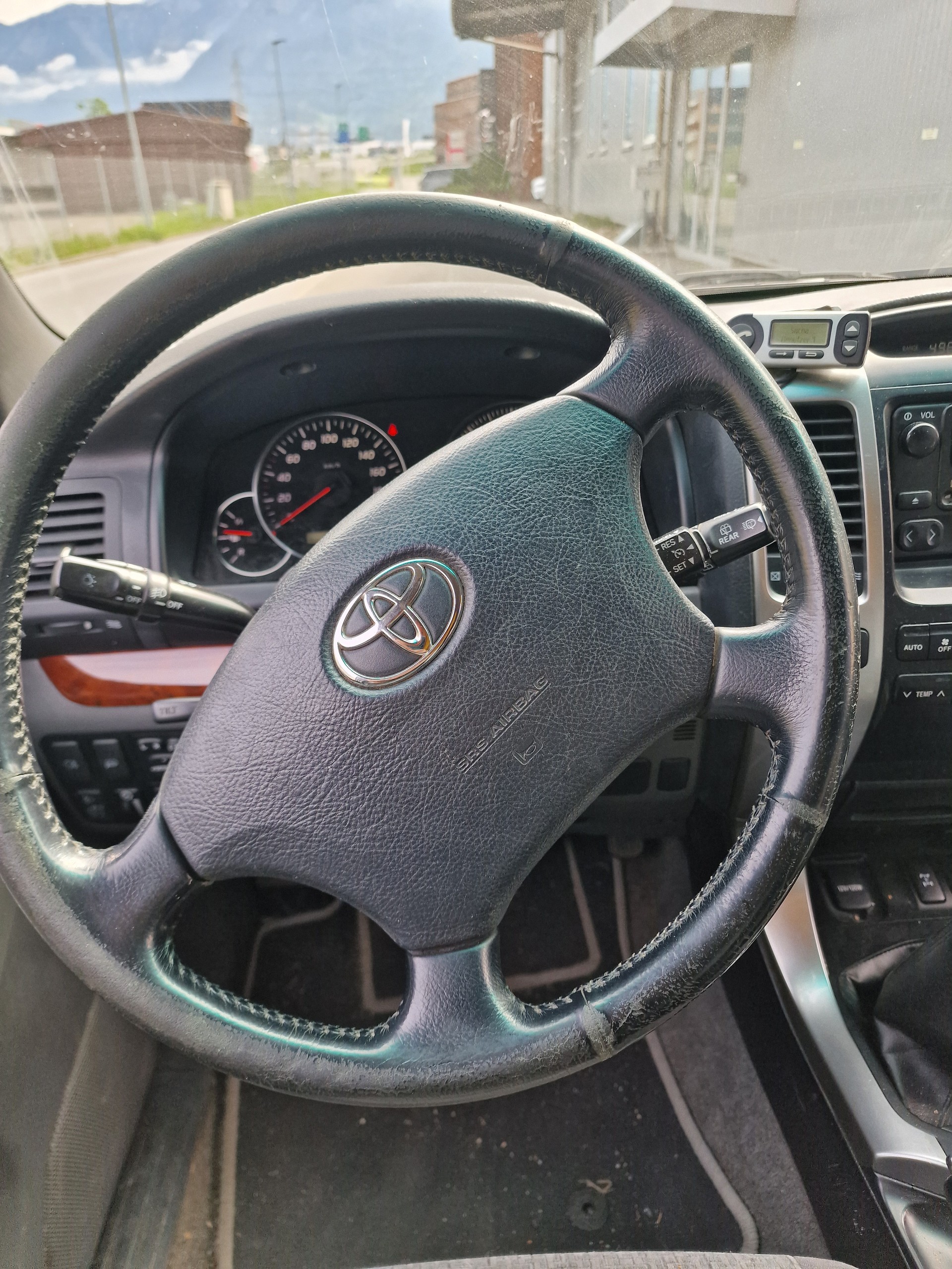 TOYOTA Land Cruiser 3.0 TD Linea Terra-image-9