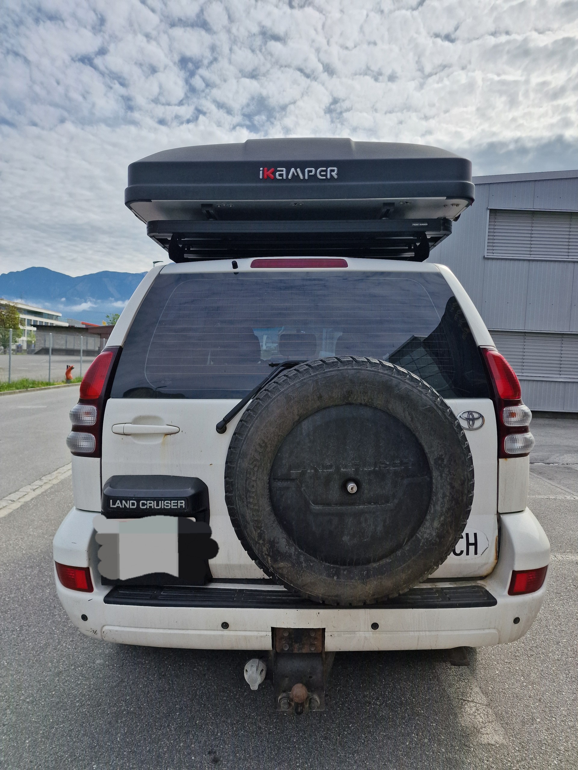 TOYOTA Land Cruiser 3.0 TD Linea Terra-image-3