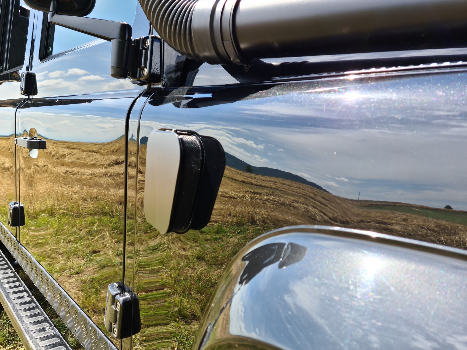 LAND ROVER Defender 110 2.2 TD4 Station Wagon-image-20