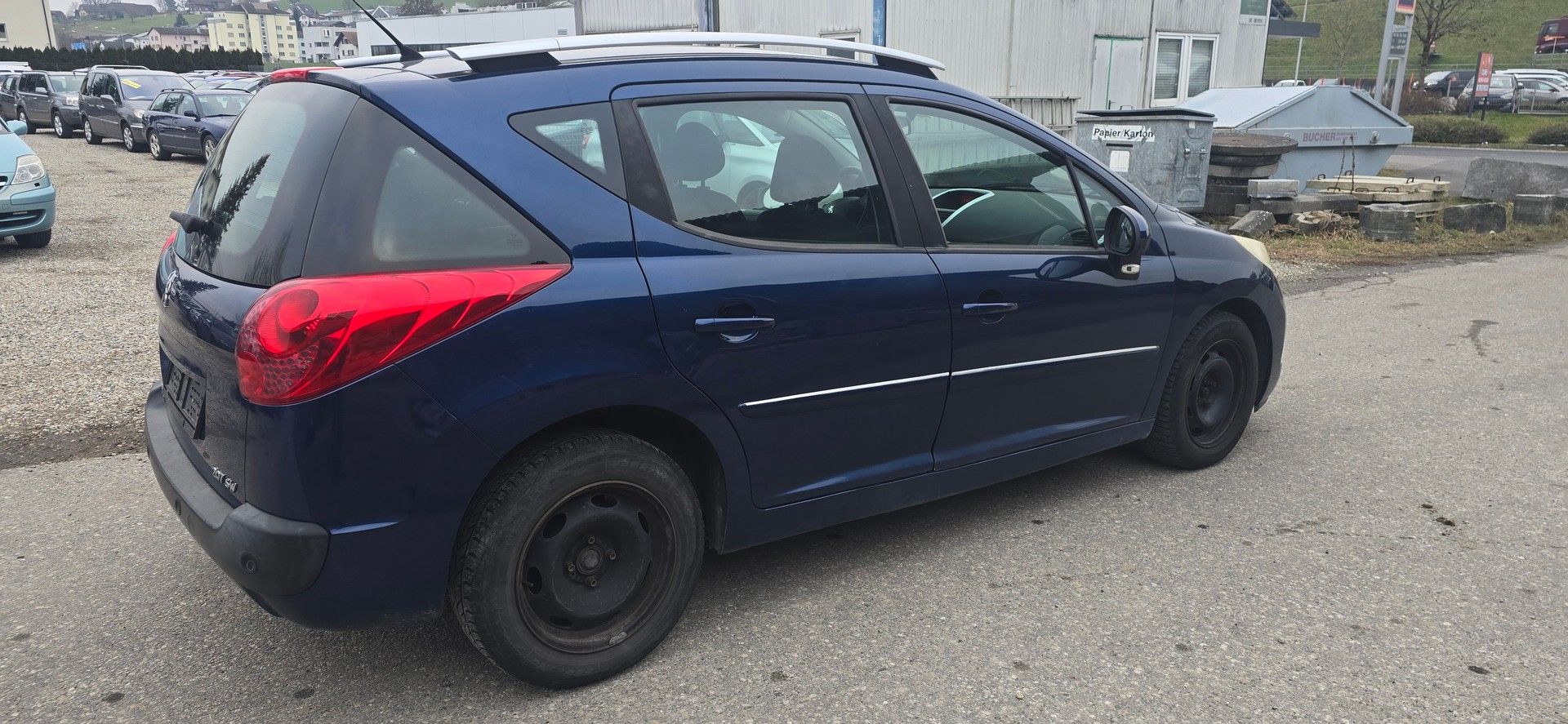 PEUGEOT 207 SW 1.4 16V Sport-image-3