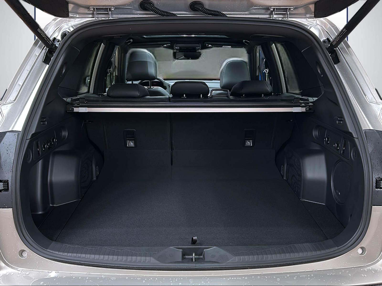 SUBARU Forester Station 2.0i e-Boxer Luxury-image-3