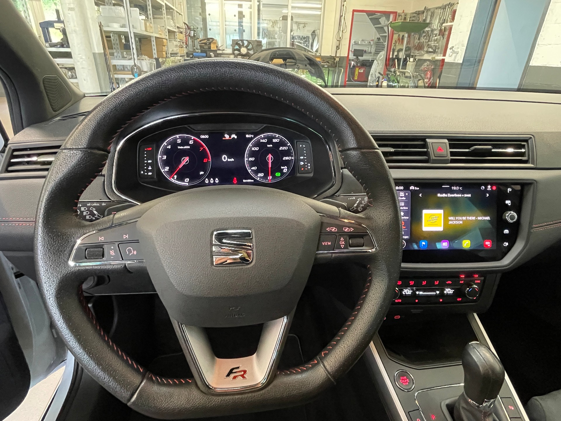 SEAT Arona 1.5 Eco TSI Hola FR DSG-image-11