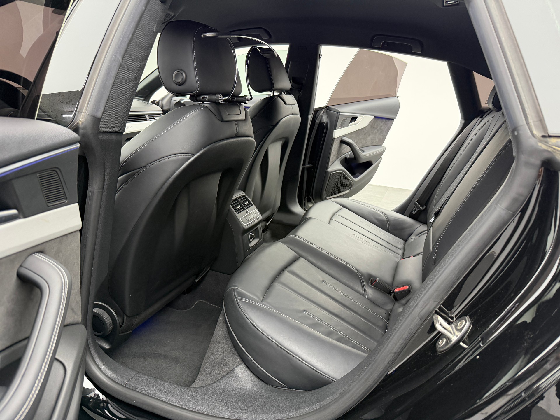AUDI A5 Sportback 50 TDI 286PS S-Line Midnight Black quattro tiptronic | Standheizung | B&O Sound | Head-Up | Leder | MassageSitze |-image-8