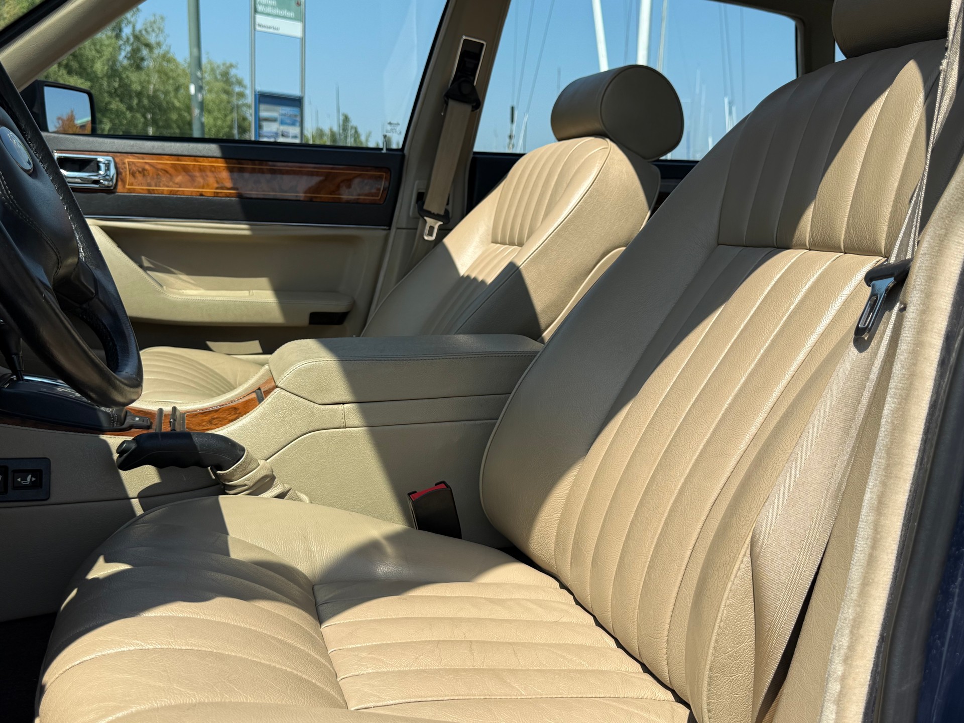 JAGUAR XJ6 4.0 Sovereign • nur 40’000 km • ab MFK-image-13
