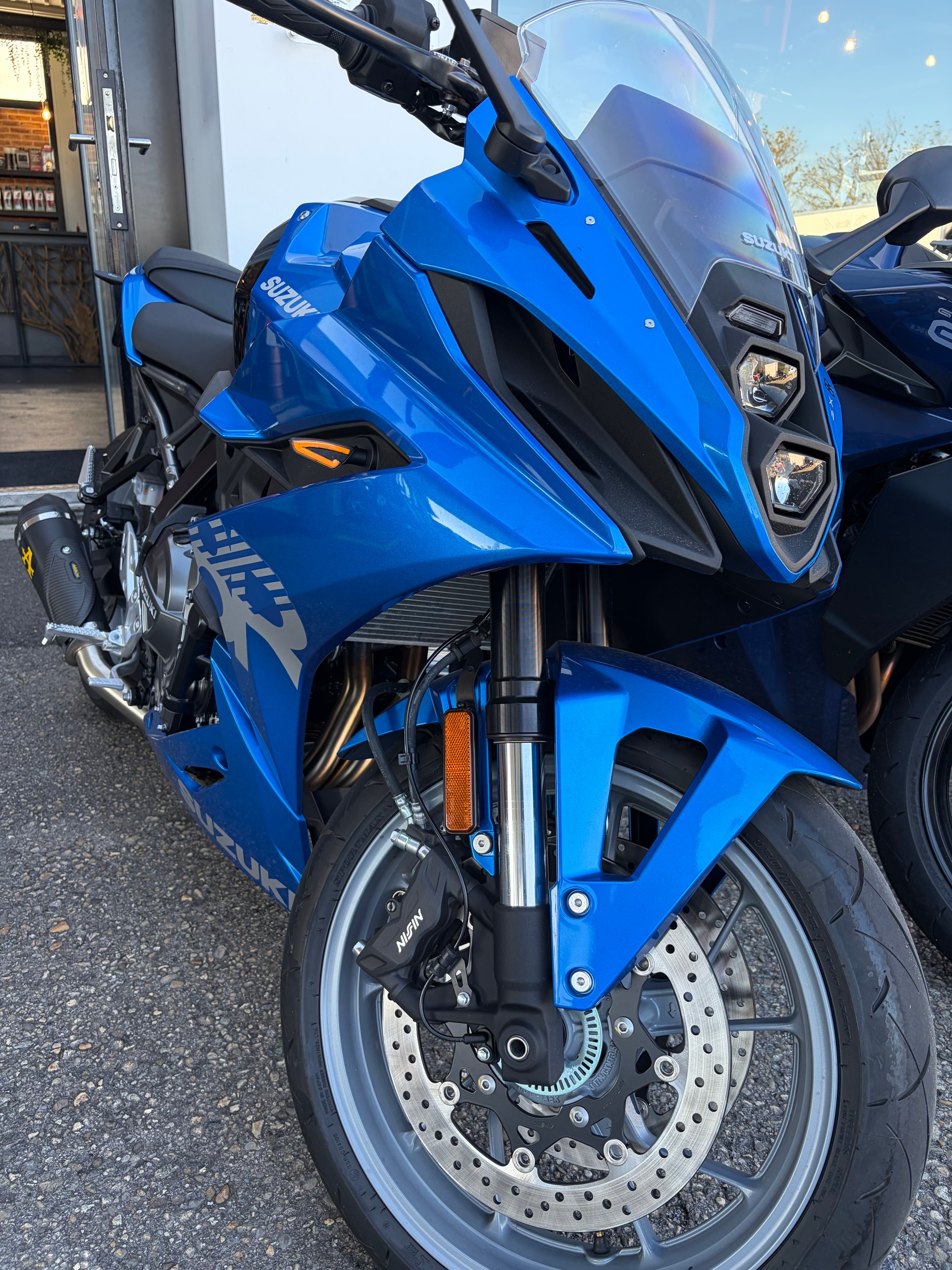 SUZUKI GSX 8 R-image-1