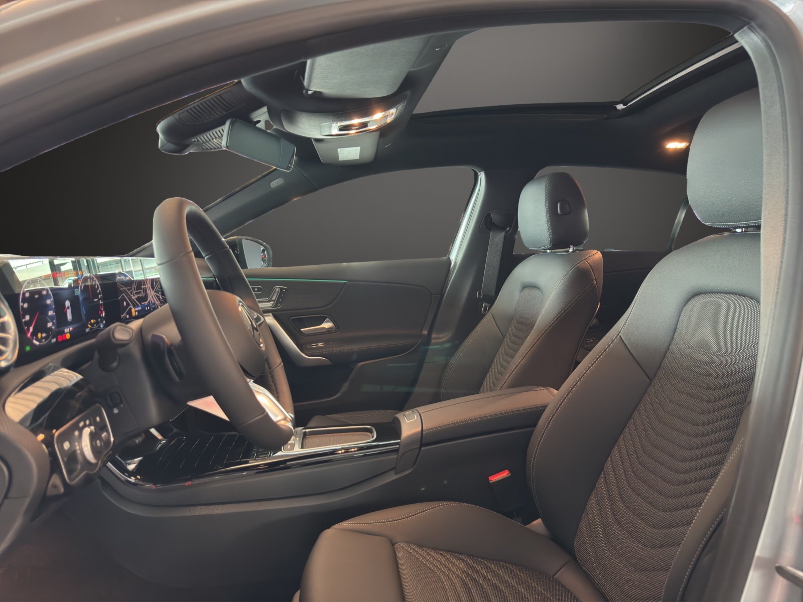 MERCEDES-BENZ A 250 e EQ Star 8G-DCT-image-8