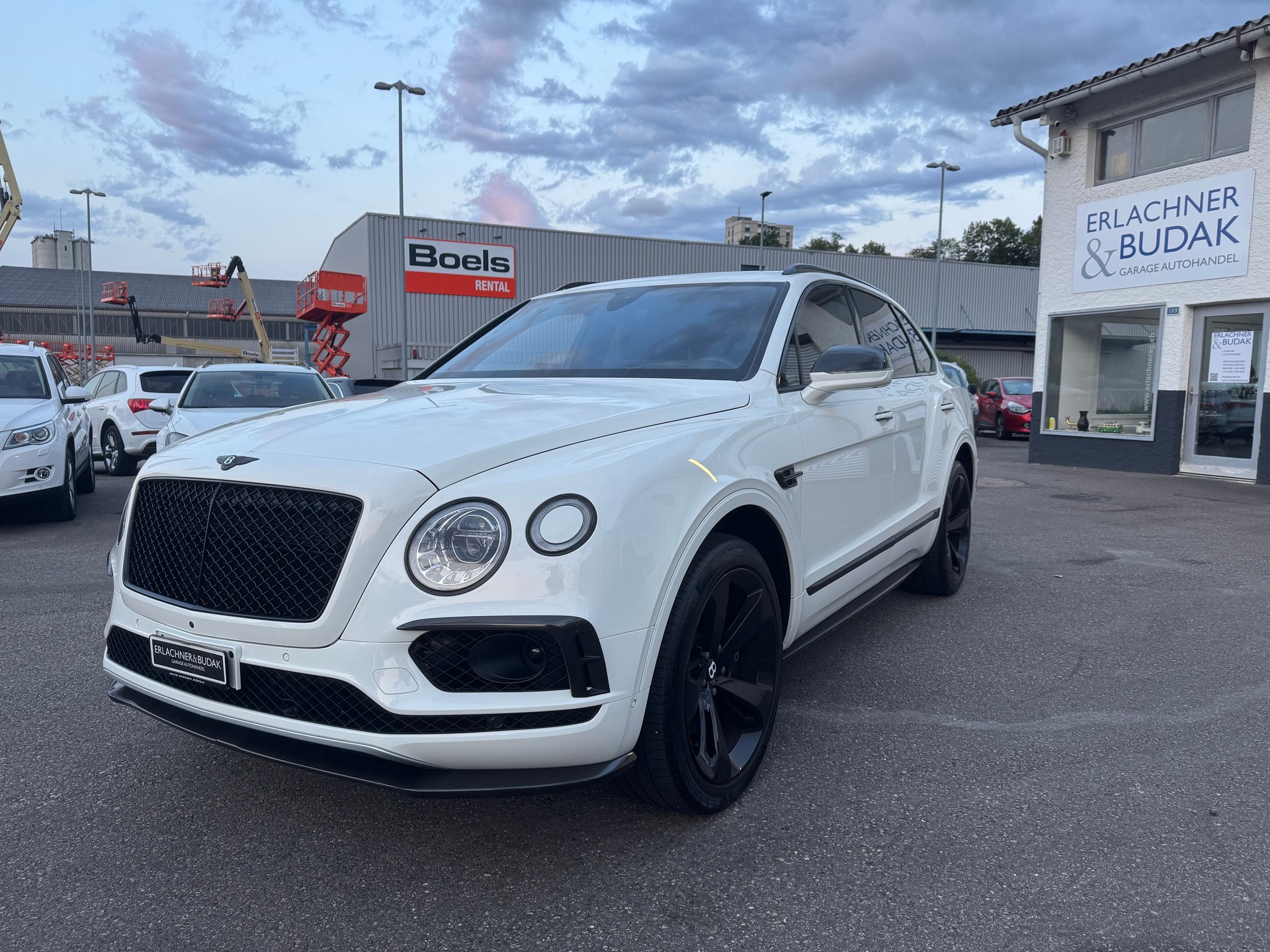 BENTLEY Bentayga W12-image-1