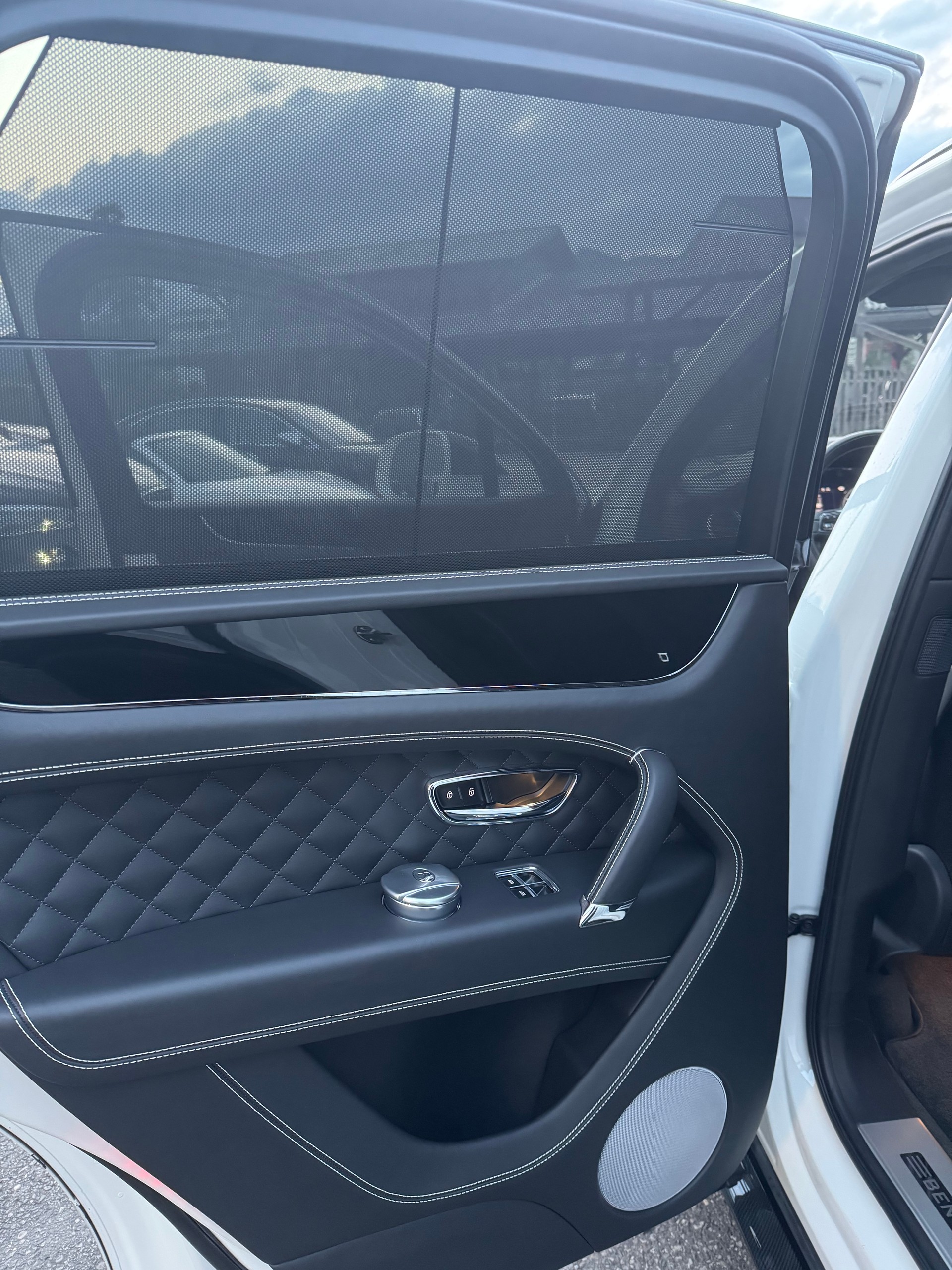 BENTLEY Bentayga W12-image-8