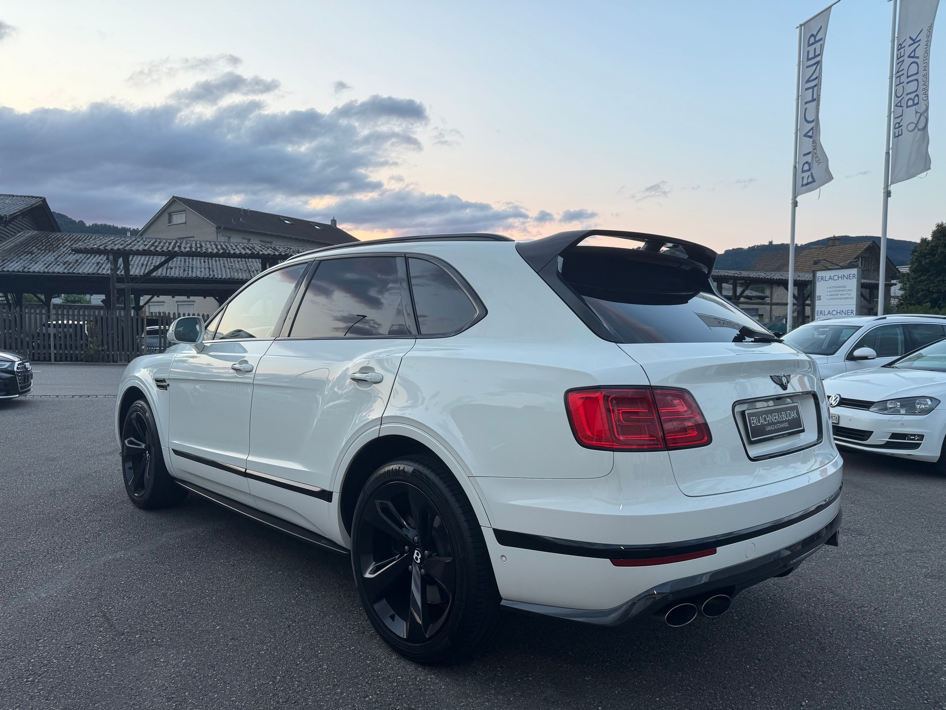 BENTLEY Bentayga W12-image-2