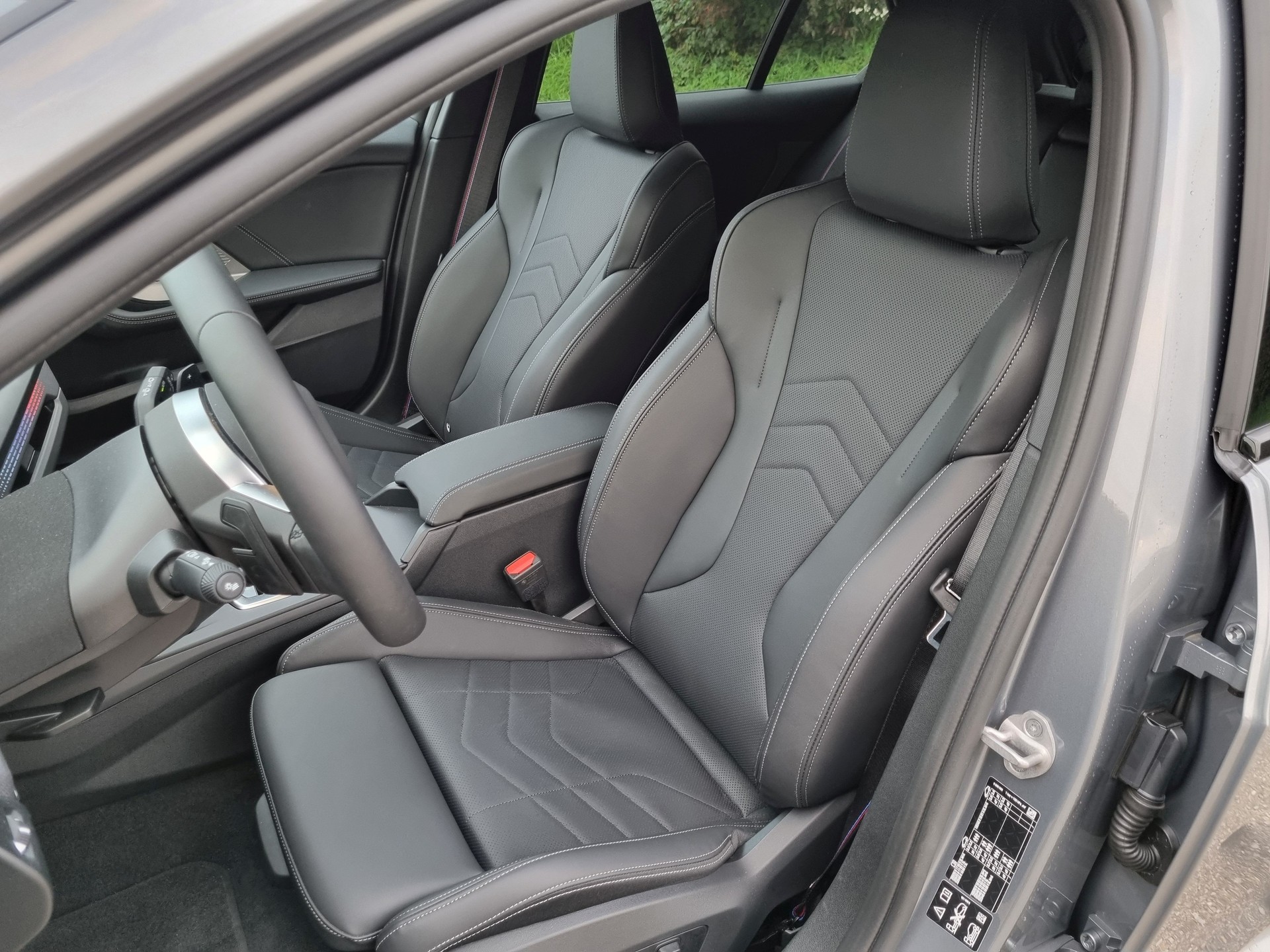 BMW 123 xDrive M Sport Pro Steptronic-image-7