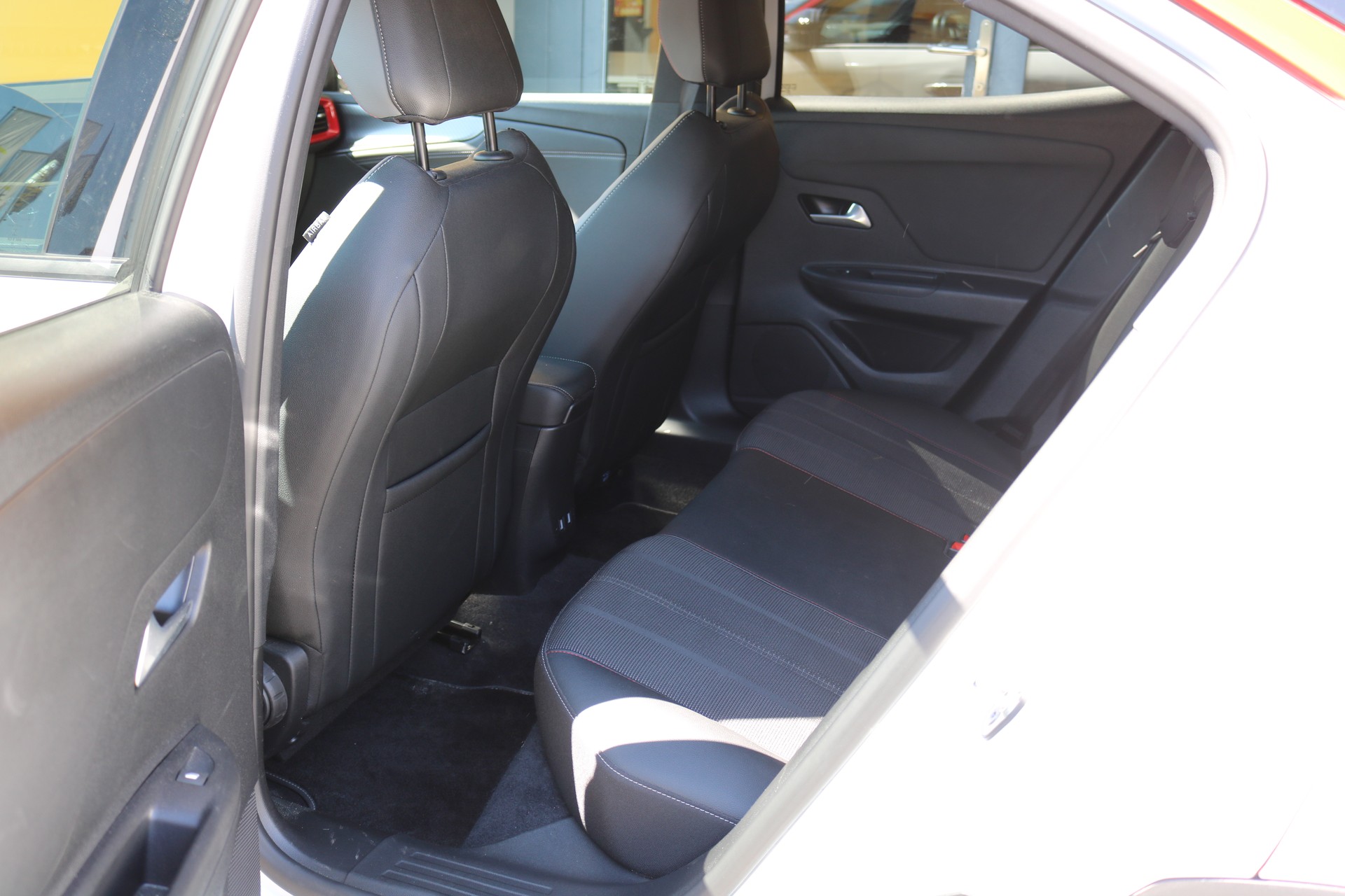 OPEL Mokka 1.2Turbo GS Line Automat-image-5