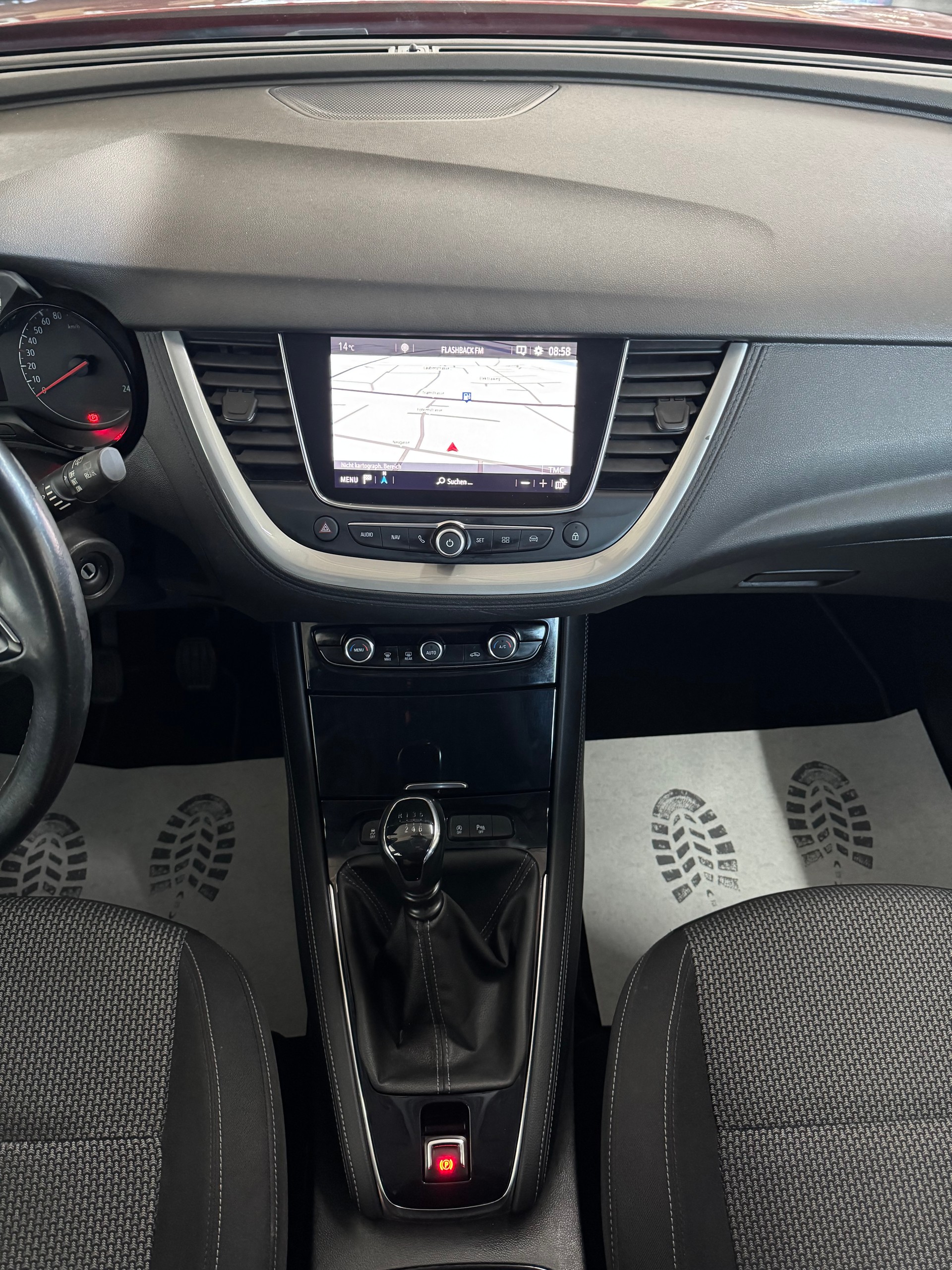 OPEL Grandland X 1.2i TP Ultimate-image-15