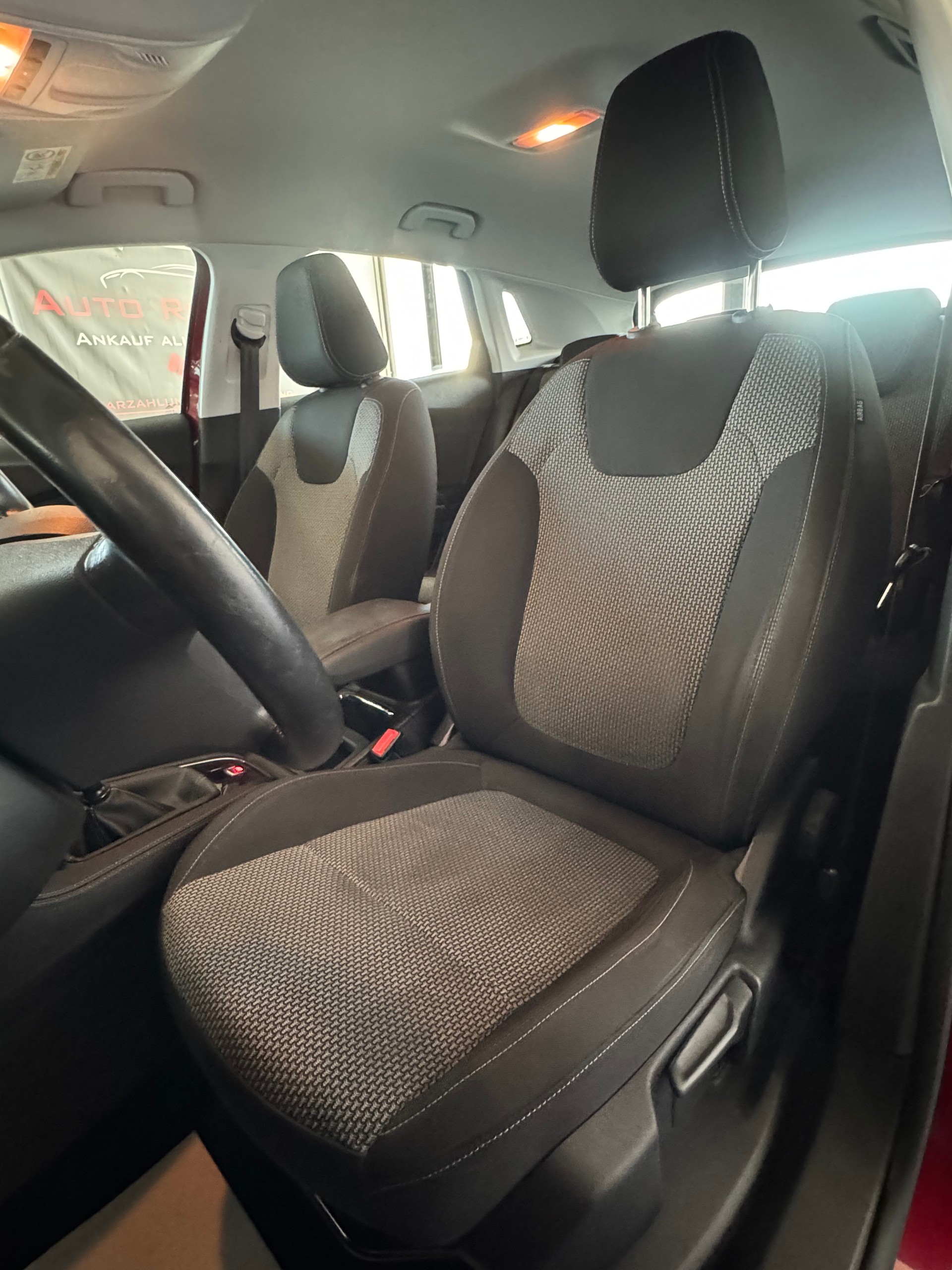 OPEL Grandland X 1.2i TP Ultimate-image-13