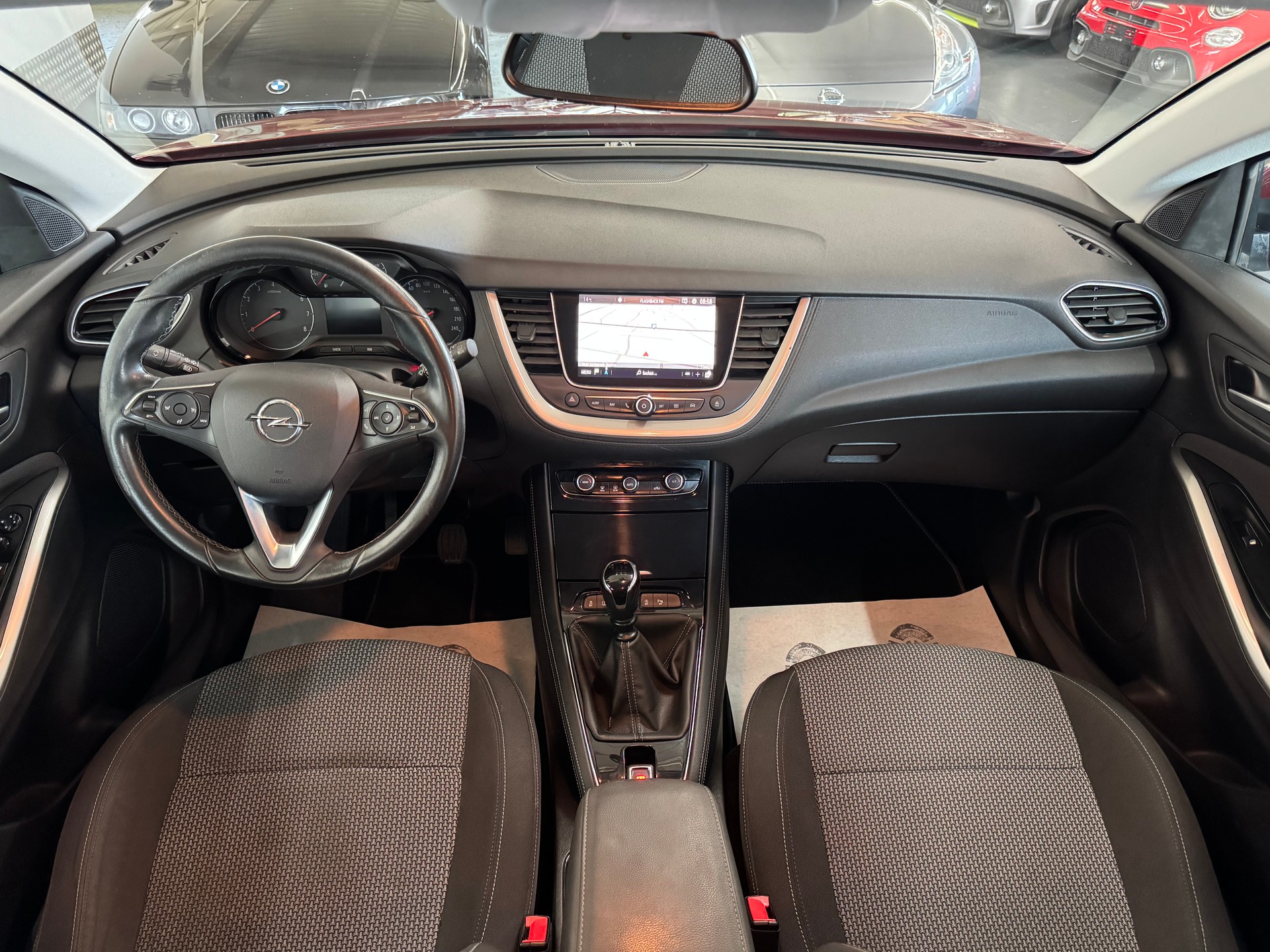 OPEL Grandland X 1.2i TP Ultimate-image-14