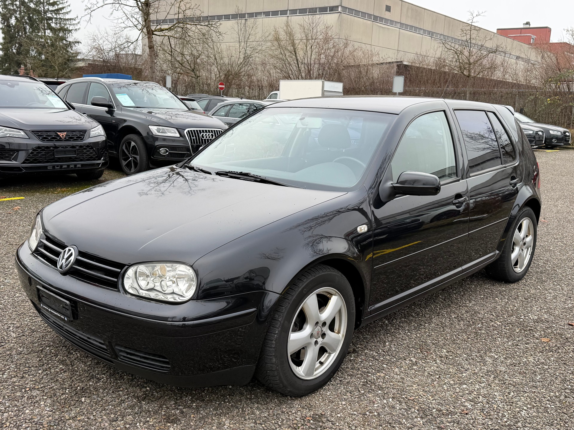 VW Golf 1.8 T GTI-image-14