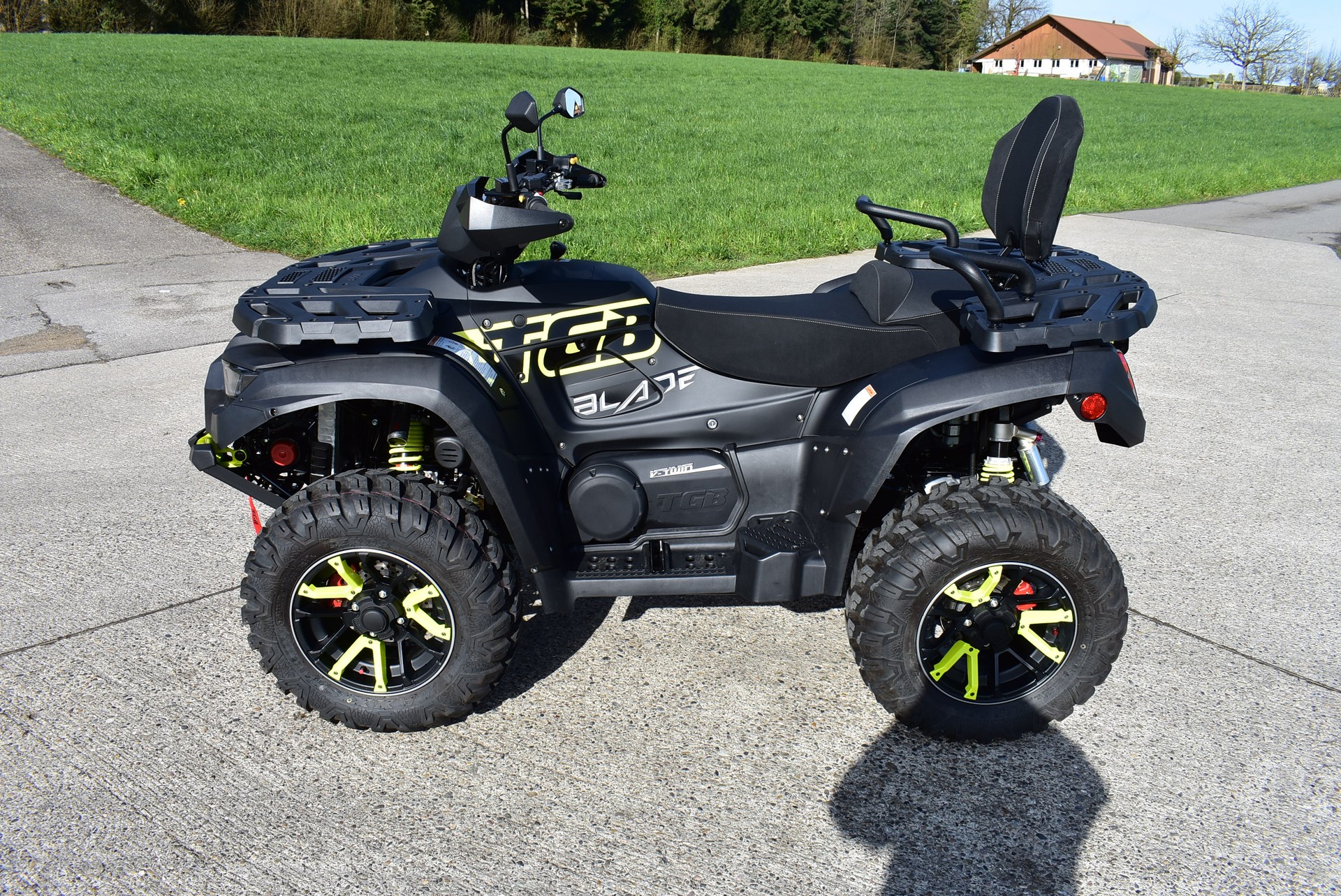TGB Blade 1000 EFI LT Touring 4x4-showroom-element-3