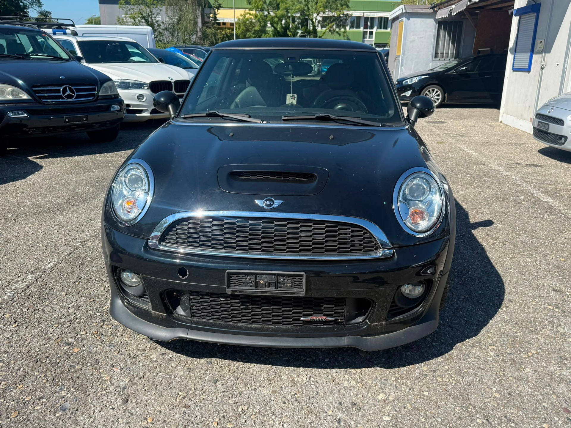 MINI Cooper John Cooper Works-image-0