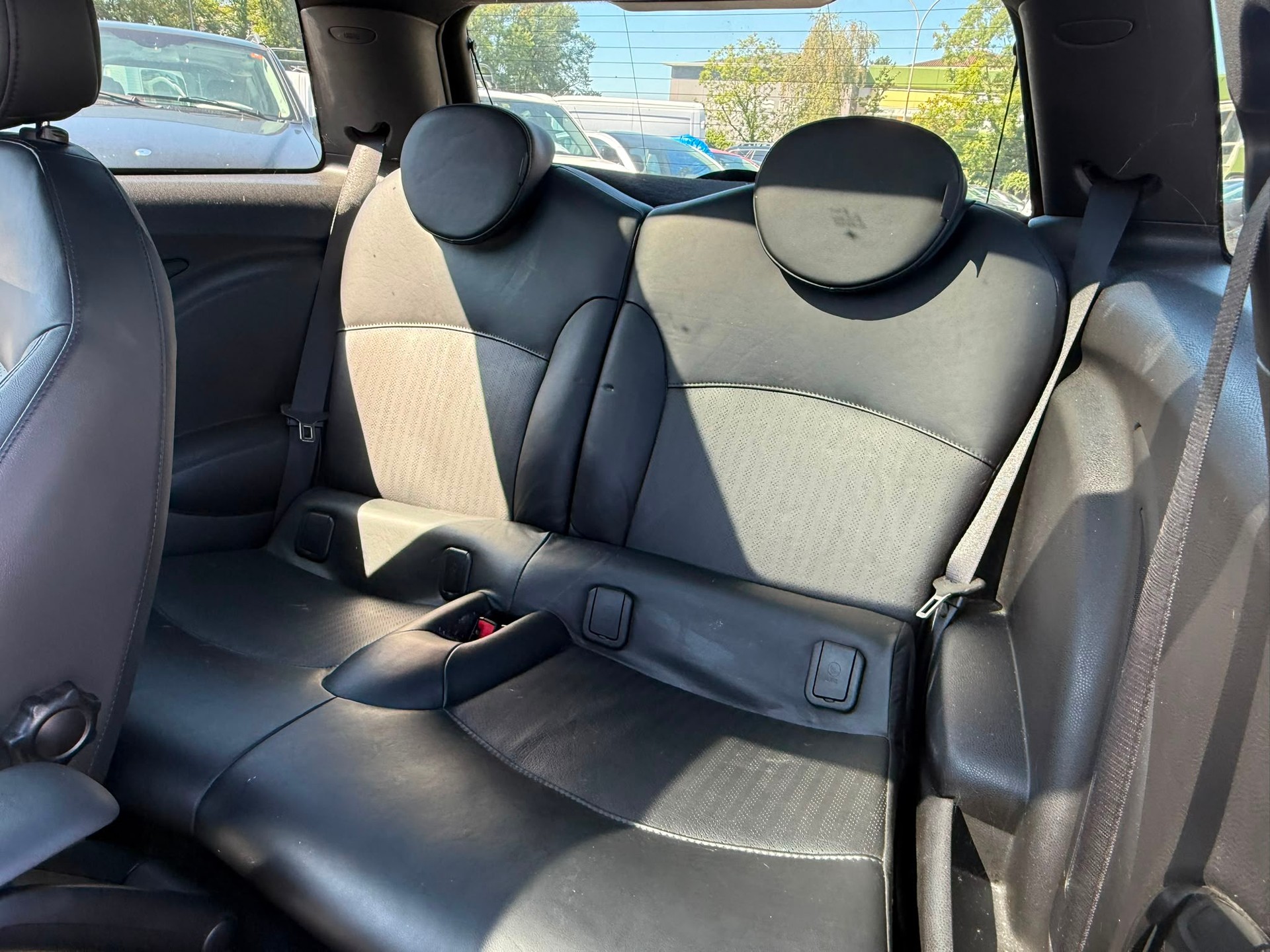 MINI Cooper John Cooper Works-image-9