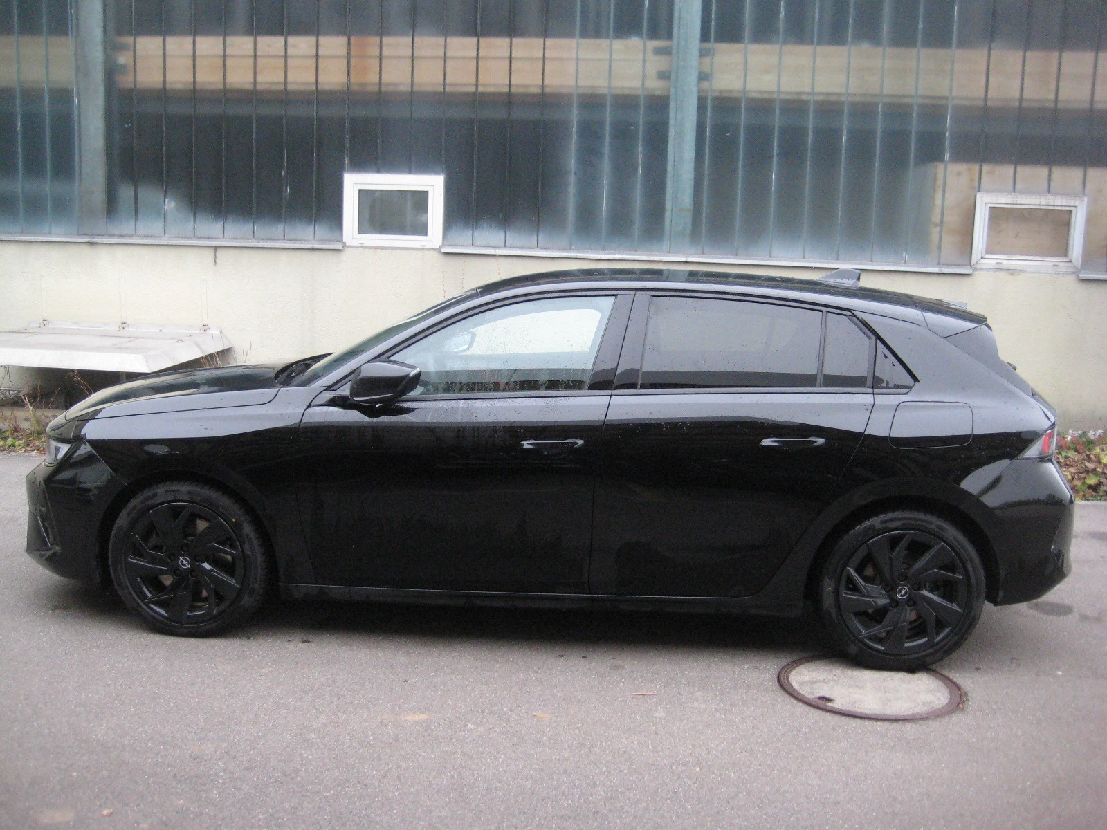 OPEL Astra 1.6 PHEV Turbo Swiss Plus A-image-1