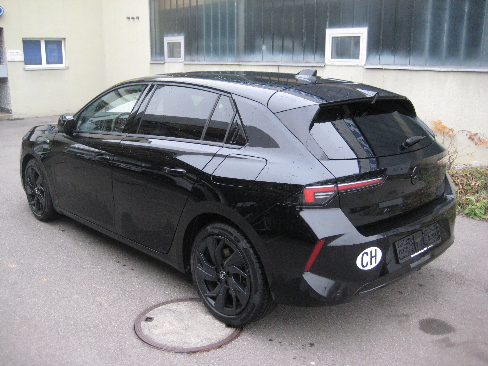 OPEL Astra 1.6 PHEV Turbo Swiss Plus A-image-2