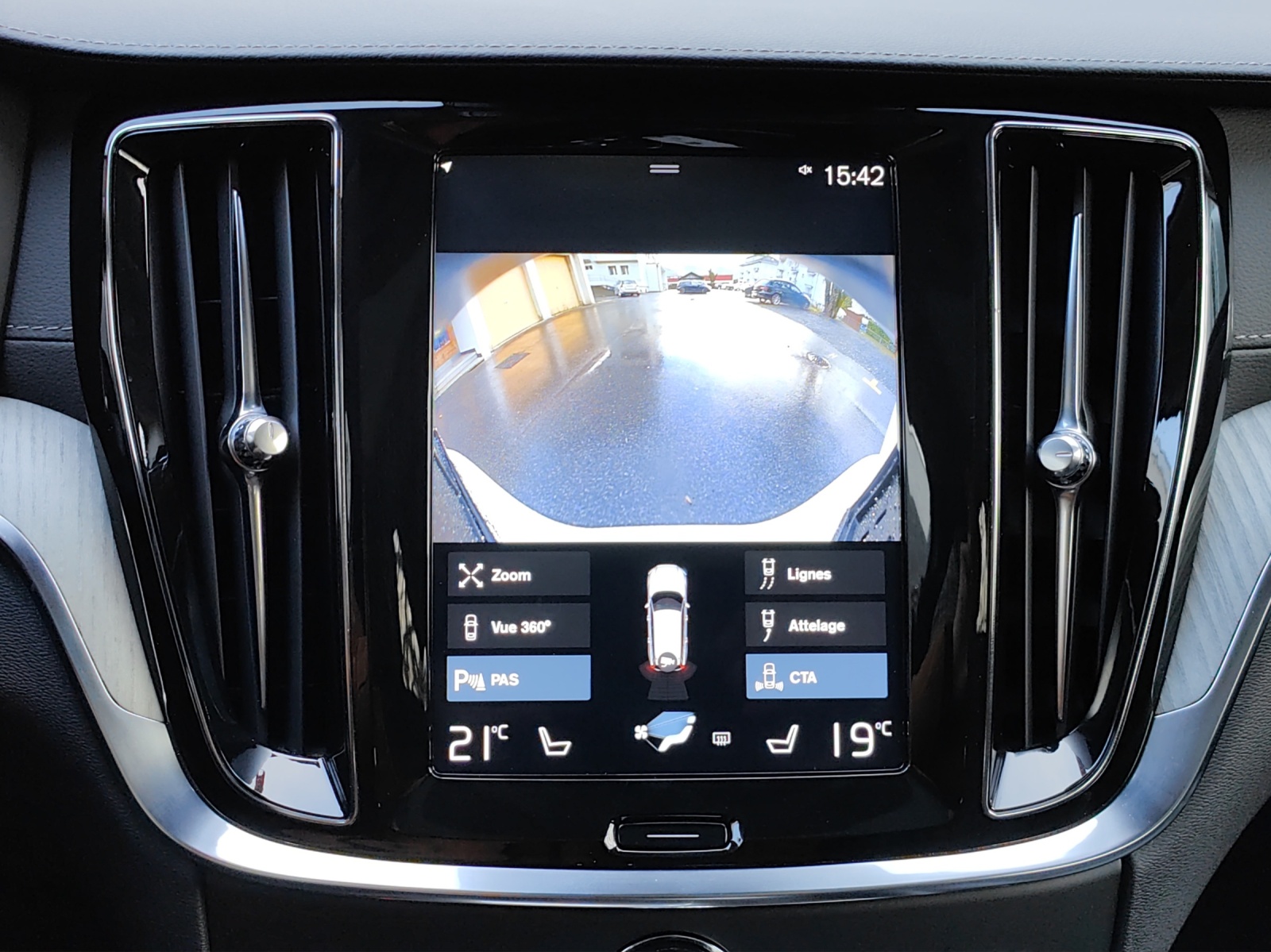 VOLVO V60 T6 AWD Inscription Geartronic-image-12
